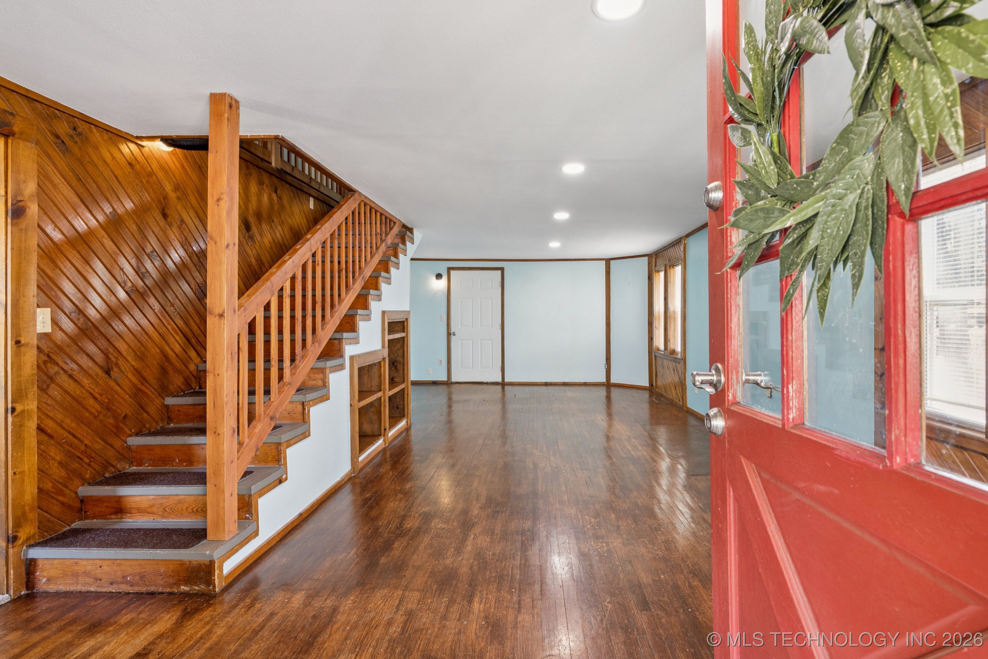 509 W 5th Street Property Photo 5