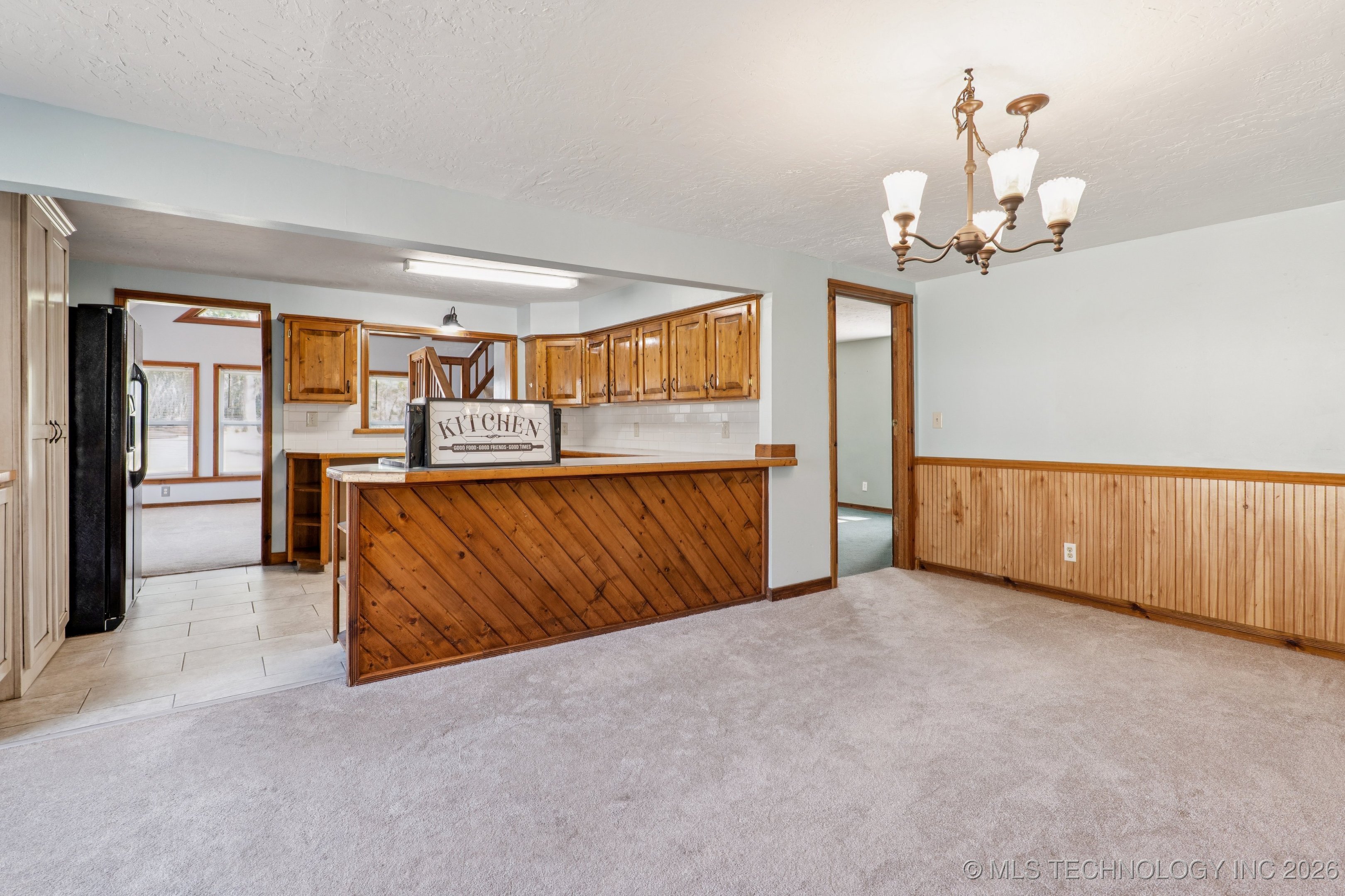 509 W 5th Street Property Photo 9