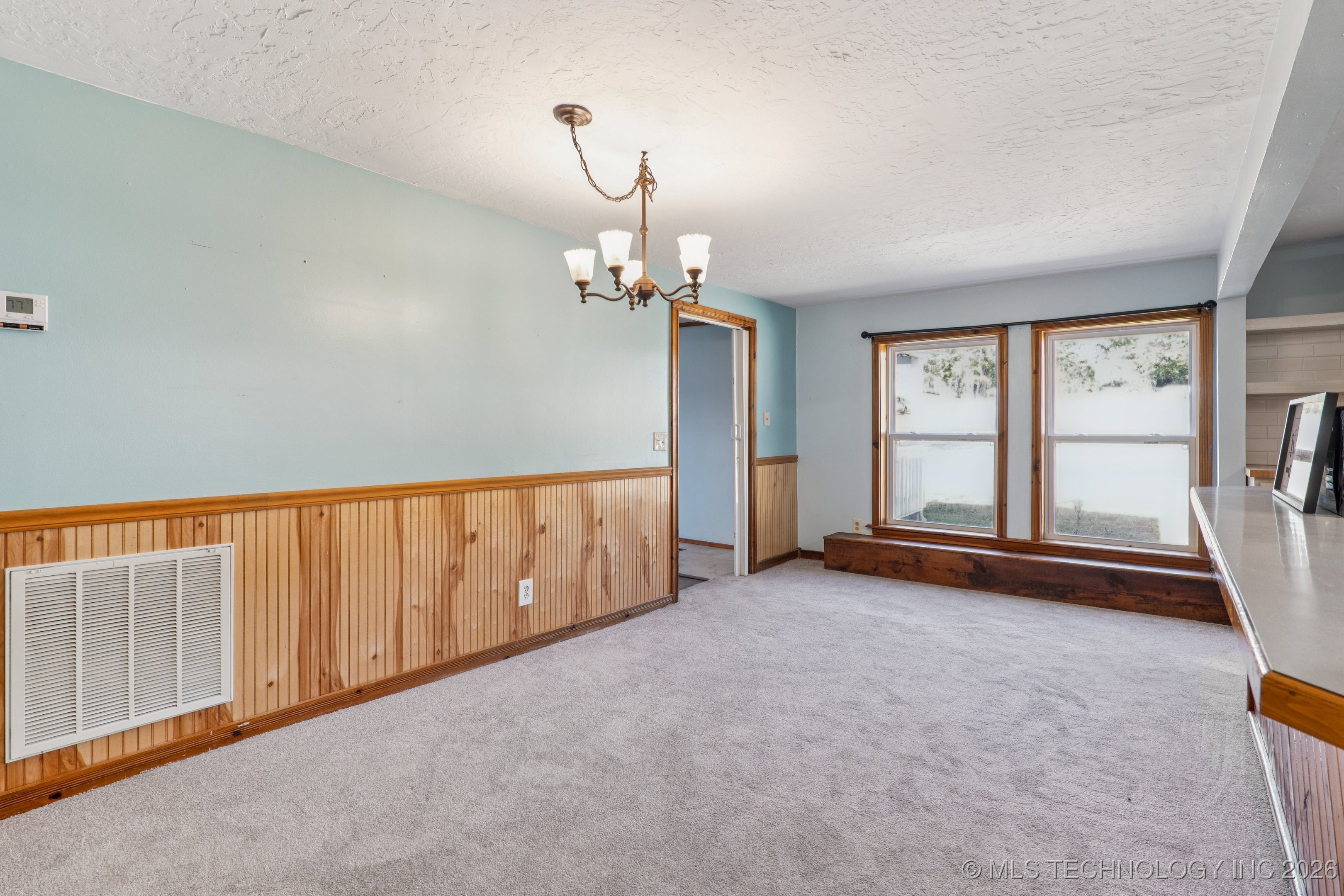 509 W 5th Street Property Photo 11