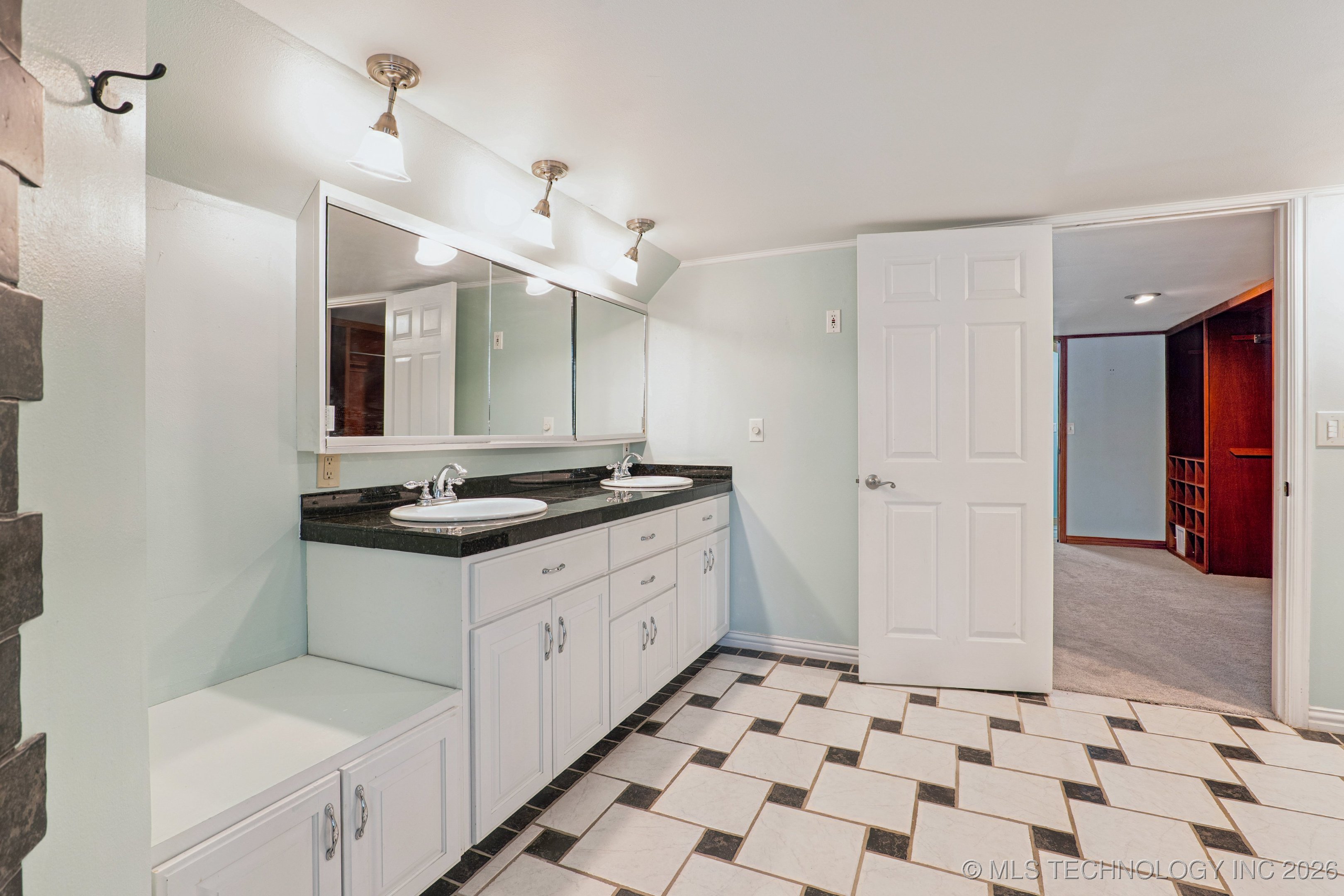 509 W 5th Street Property Photo 37