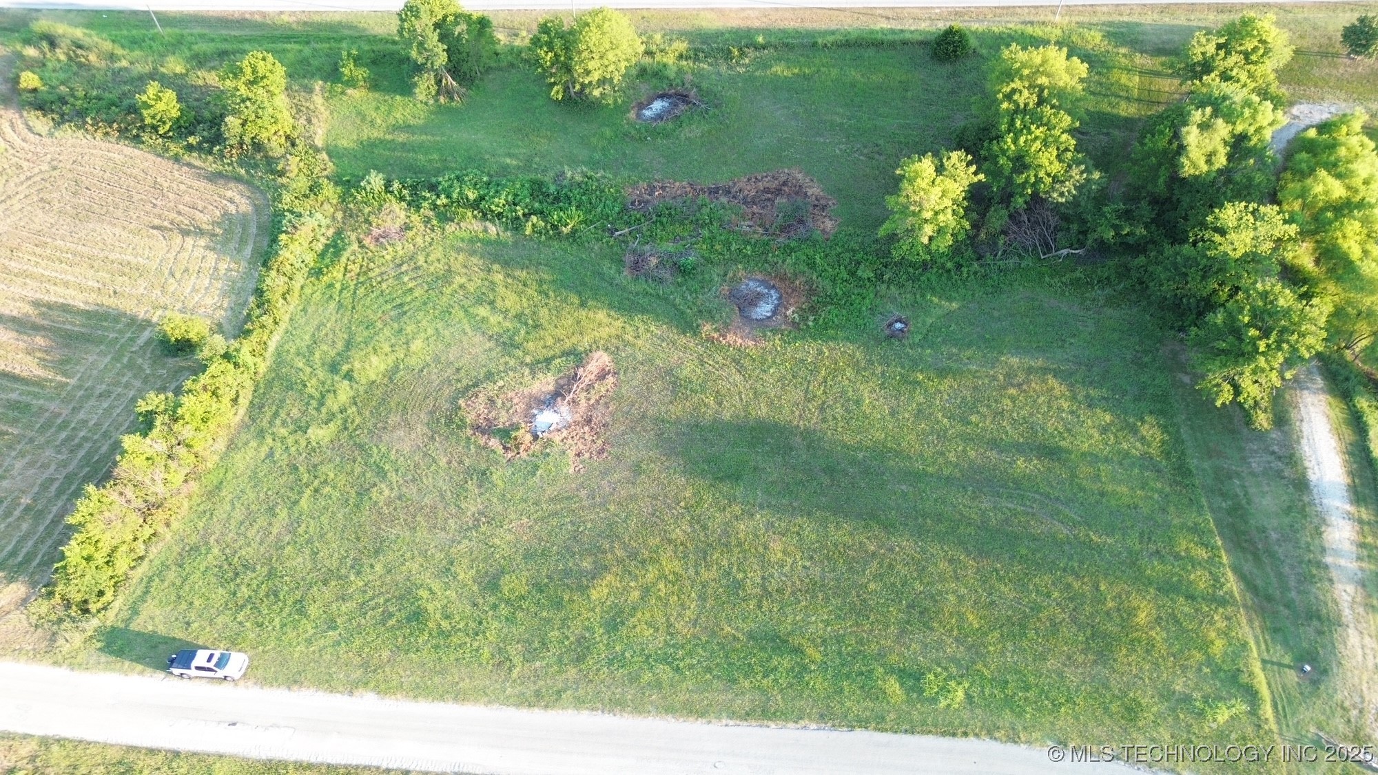 24 N 3985 Road Property Photo 10