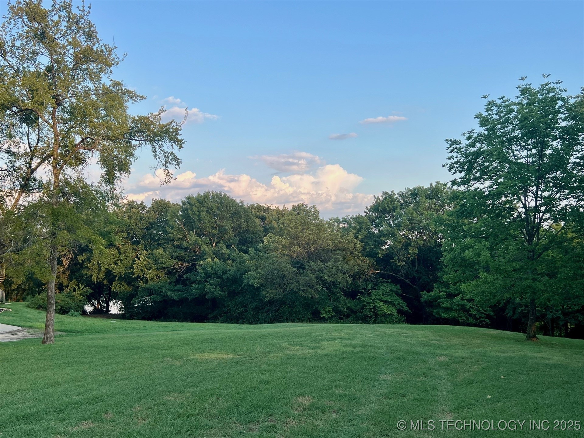 1755 Lorene Street Property Photo 3