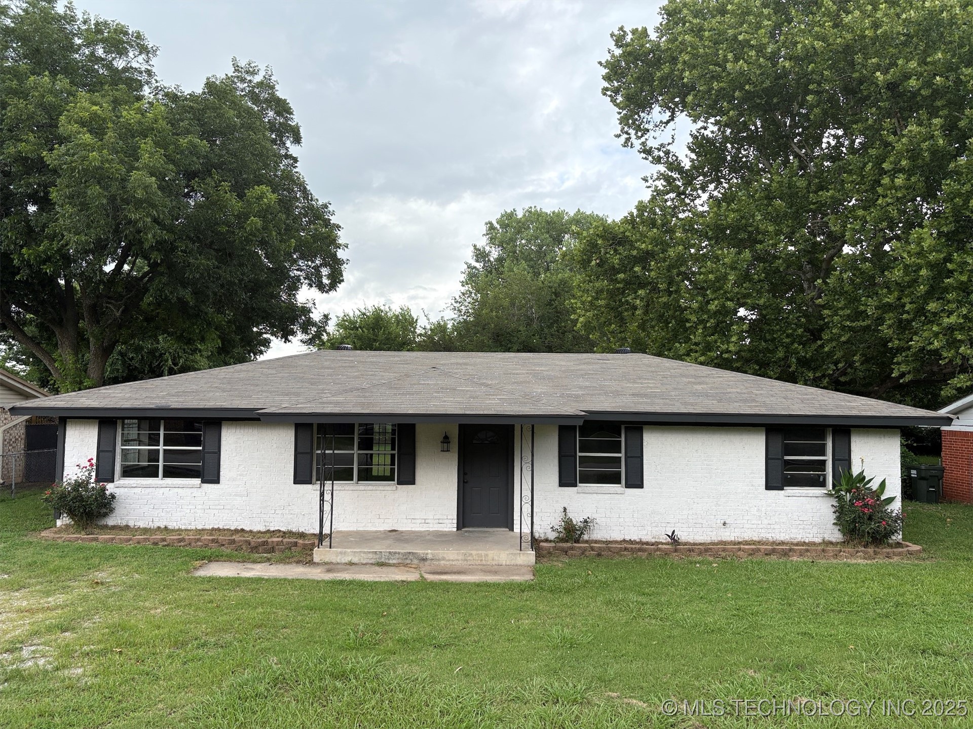 86 Wisteria Property Photo 1