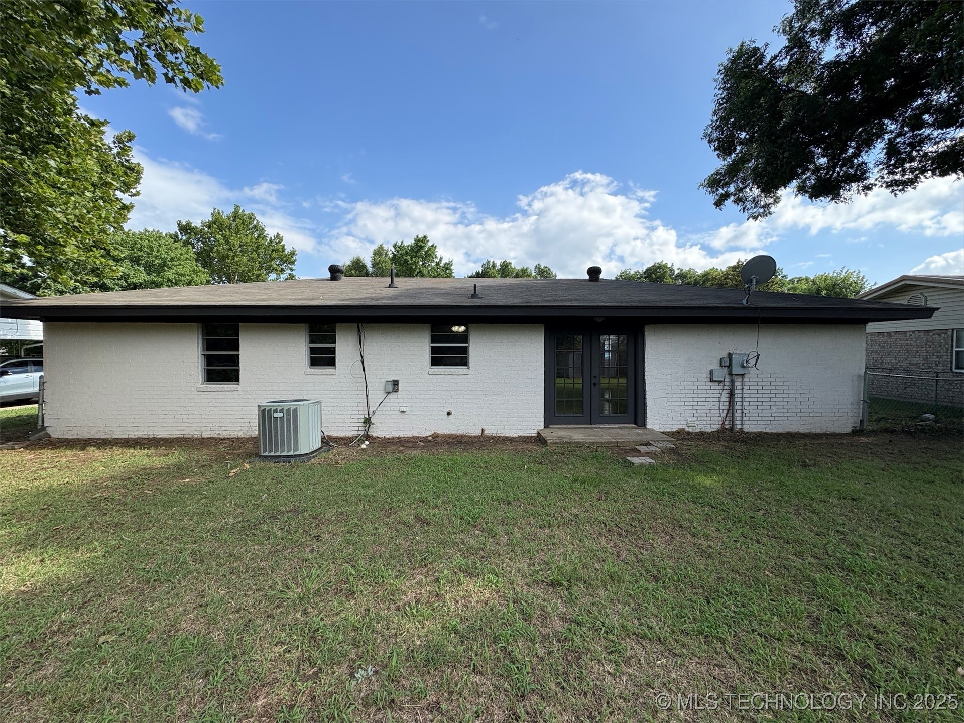 86 Wisteria Property Photo 4