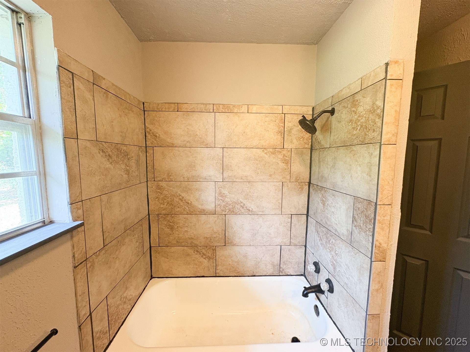 86 Wisteria Property Photo 22