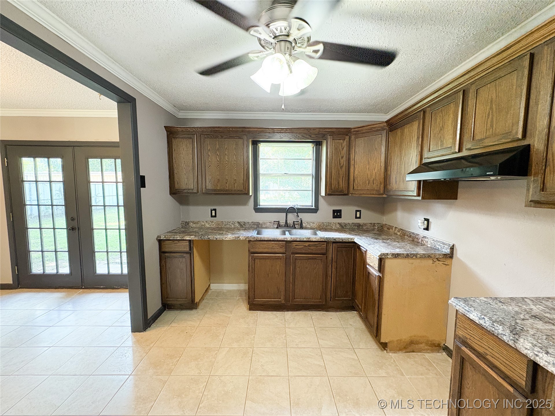 86 Wisteria Property Photo 24