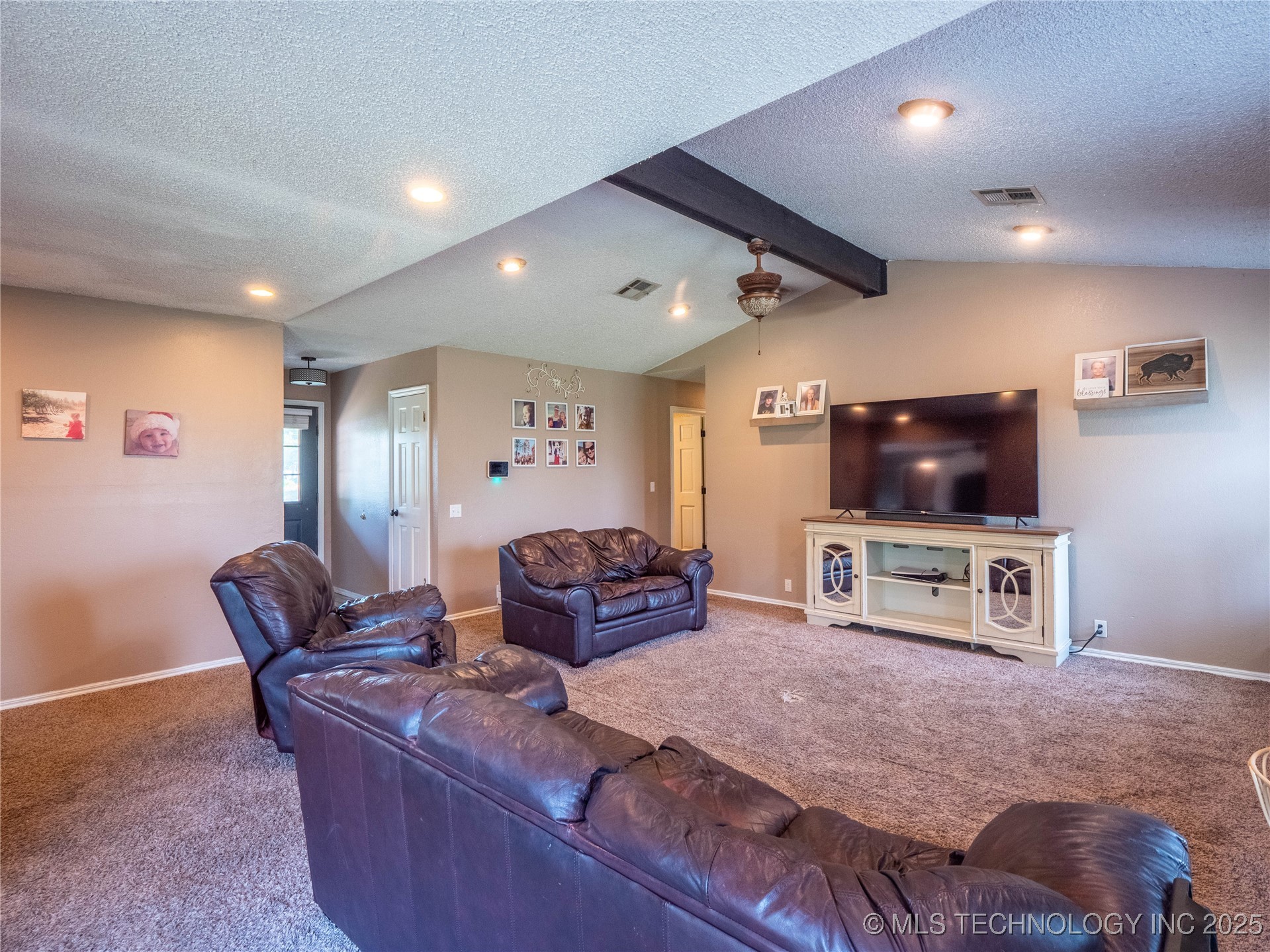 5330 Emery Property Photo 6