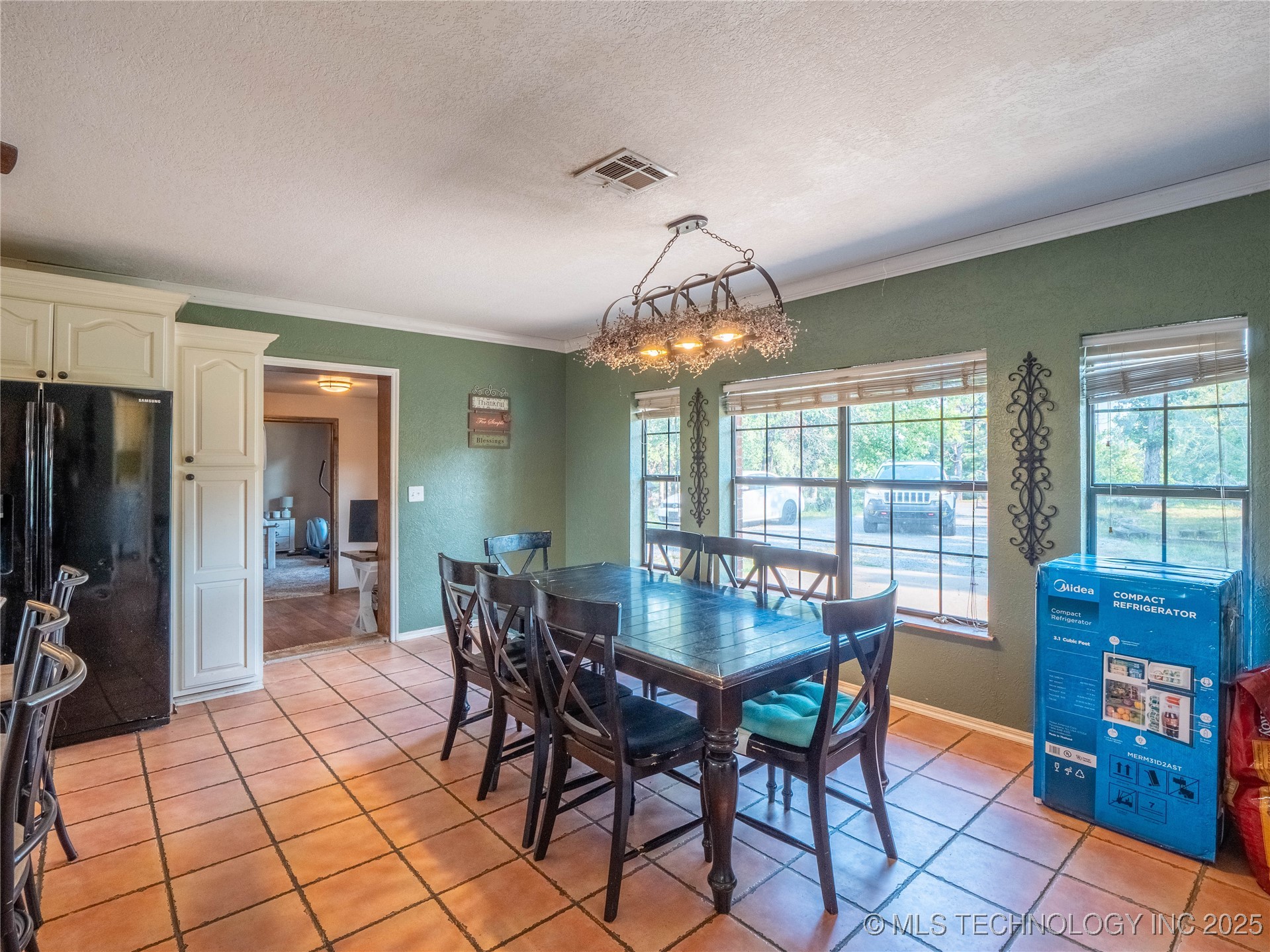 5330 Emery Property Photo 11