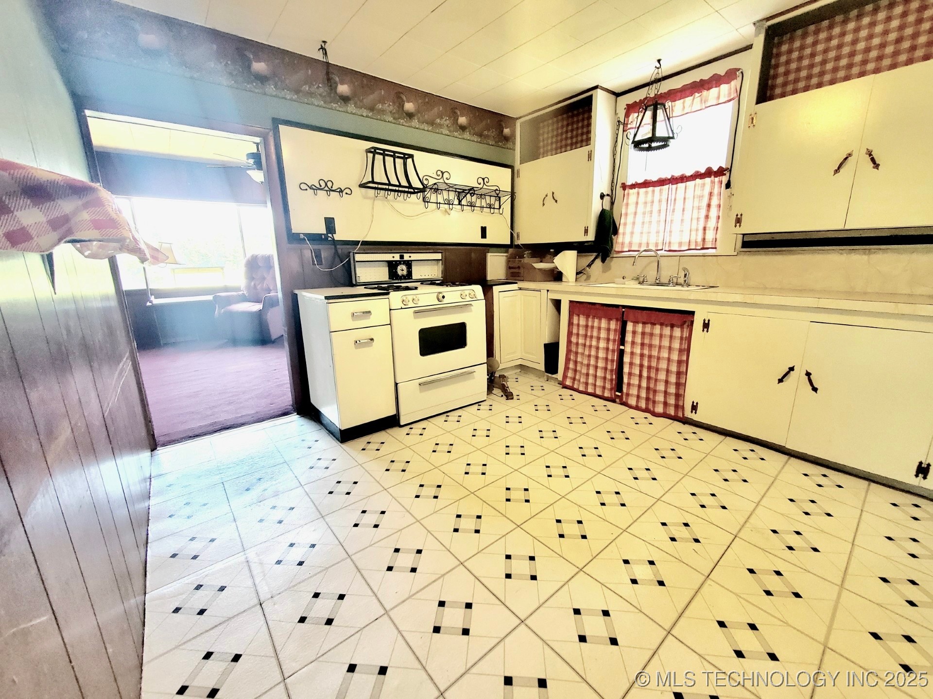 16060 Old Morris Highway Property Photo 5