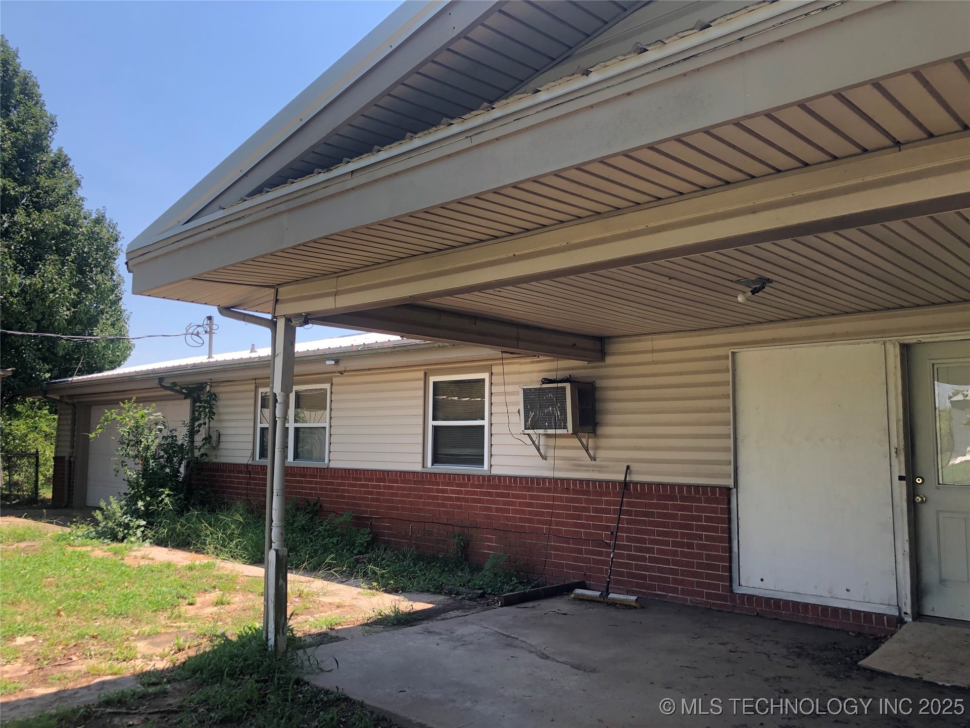 16590 S 257th West West Avenue Property Photo 2