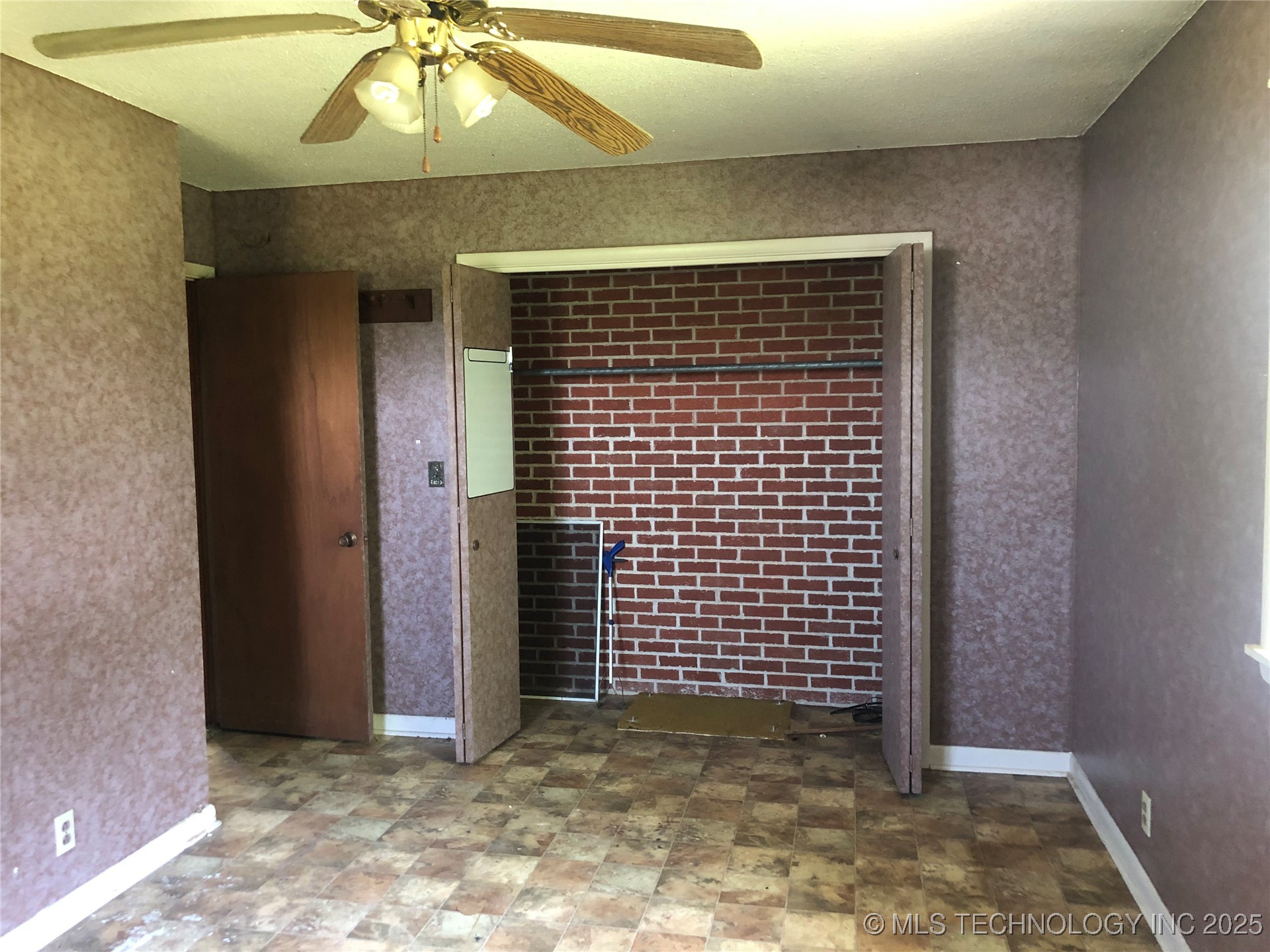 16590 S 257th West West Avenue Property Photo 11