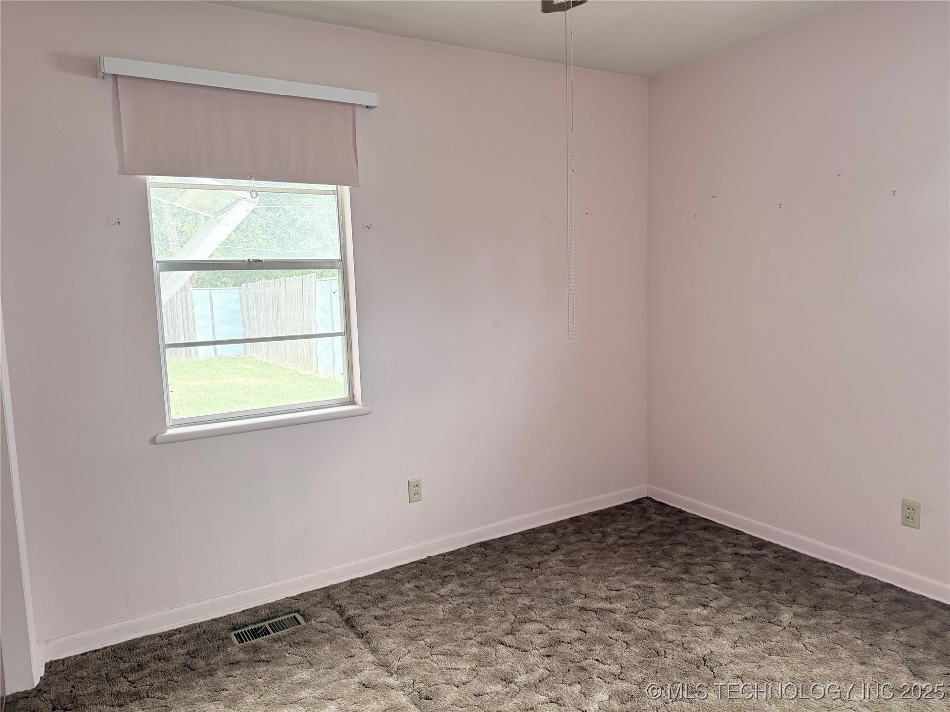 807 N C Avenue Property Photo 10