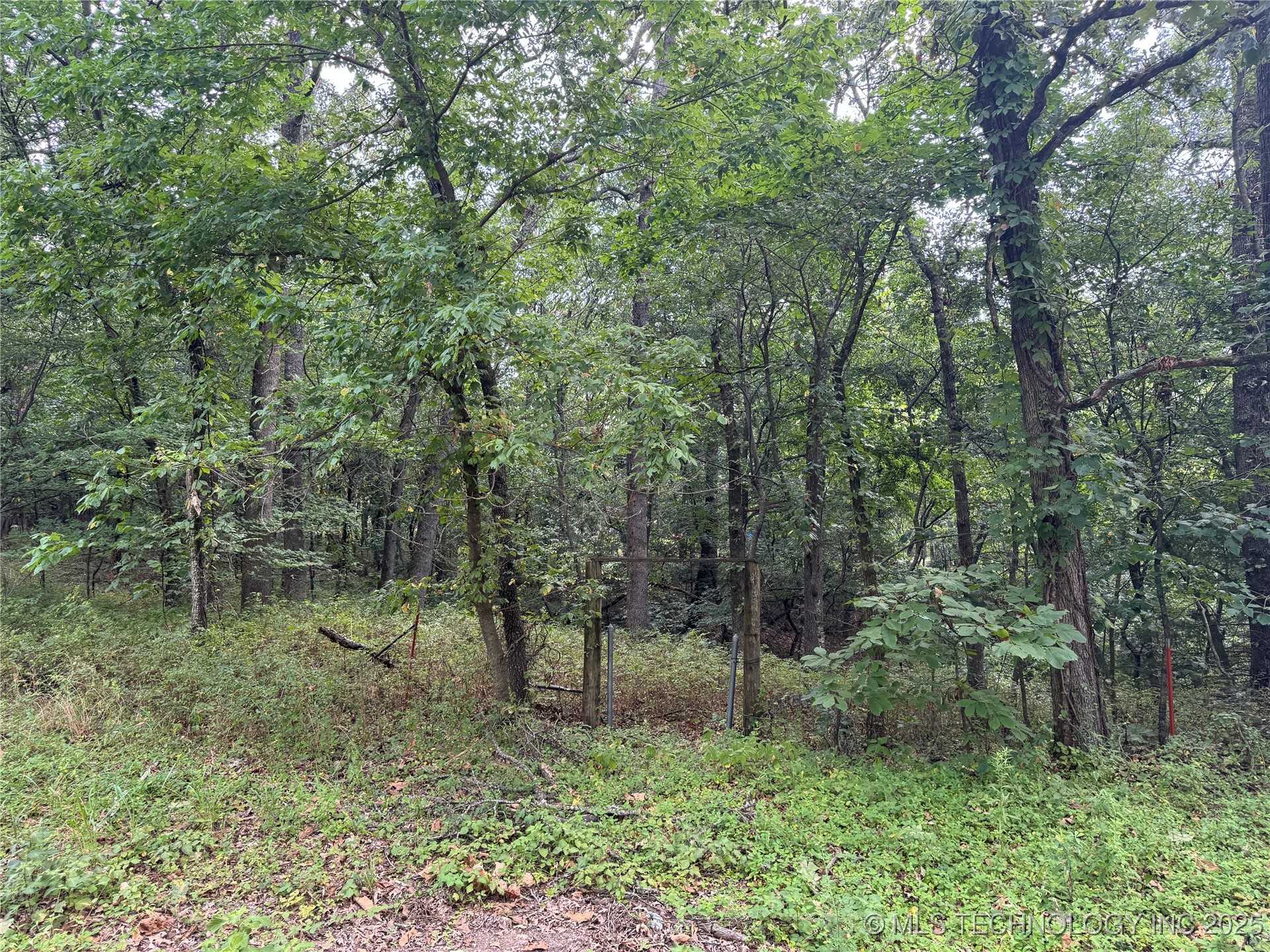 18748 W Highway 12 Property Photo 4