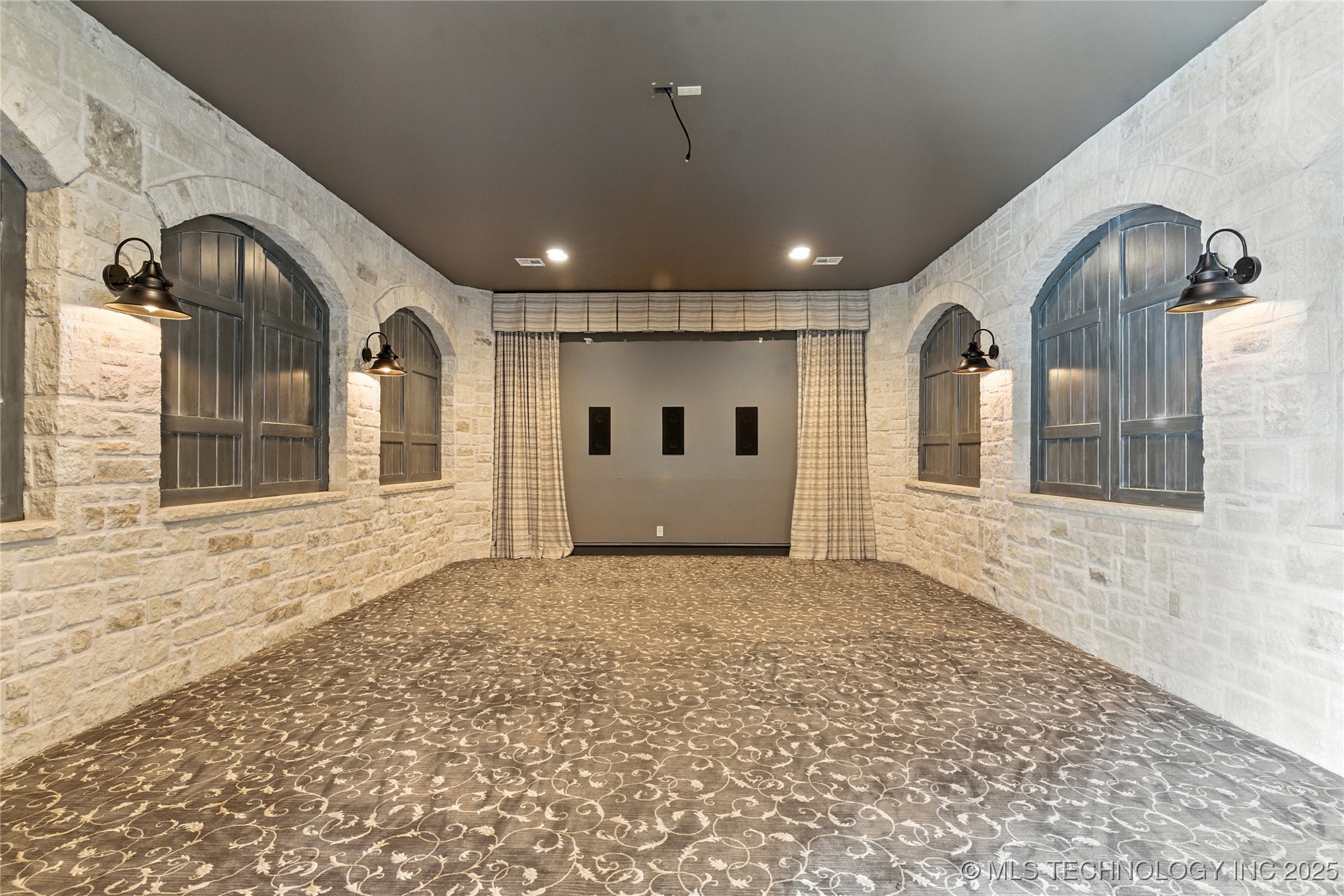 18127 Anthem Ridge Road Property Photo 28