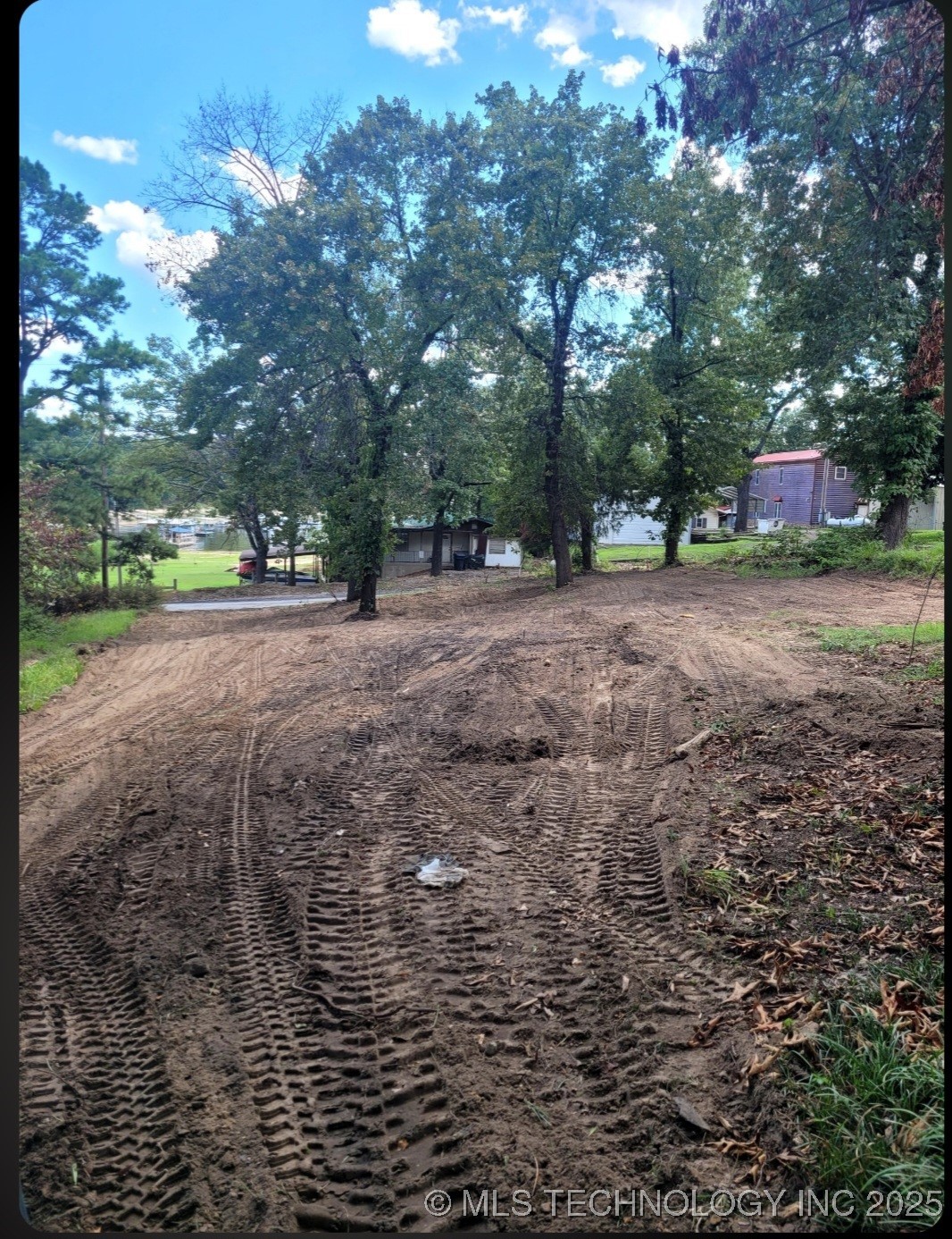 425 E 1168 Road Property Photo 1