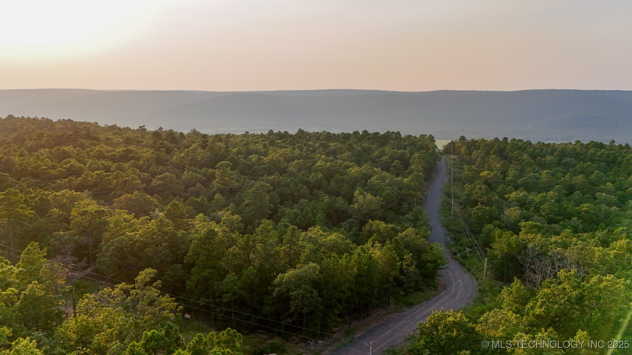 6 Moonshine Drive Property Photo 2