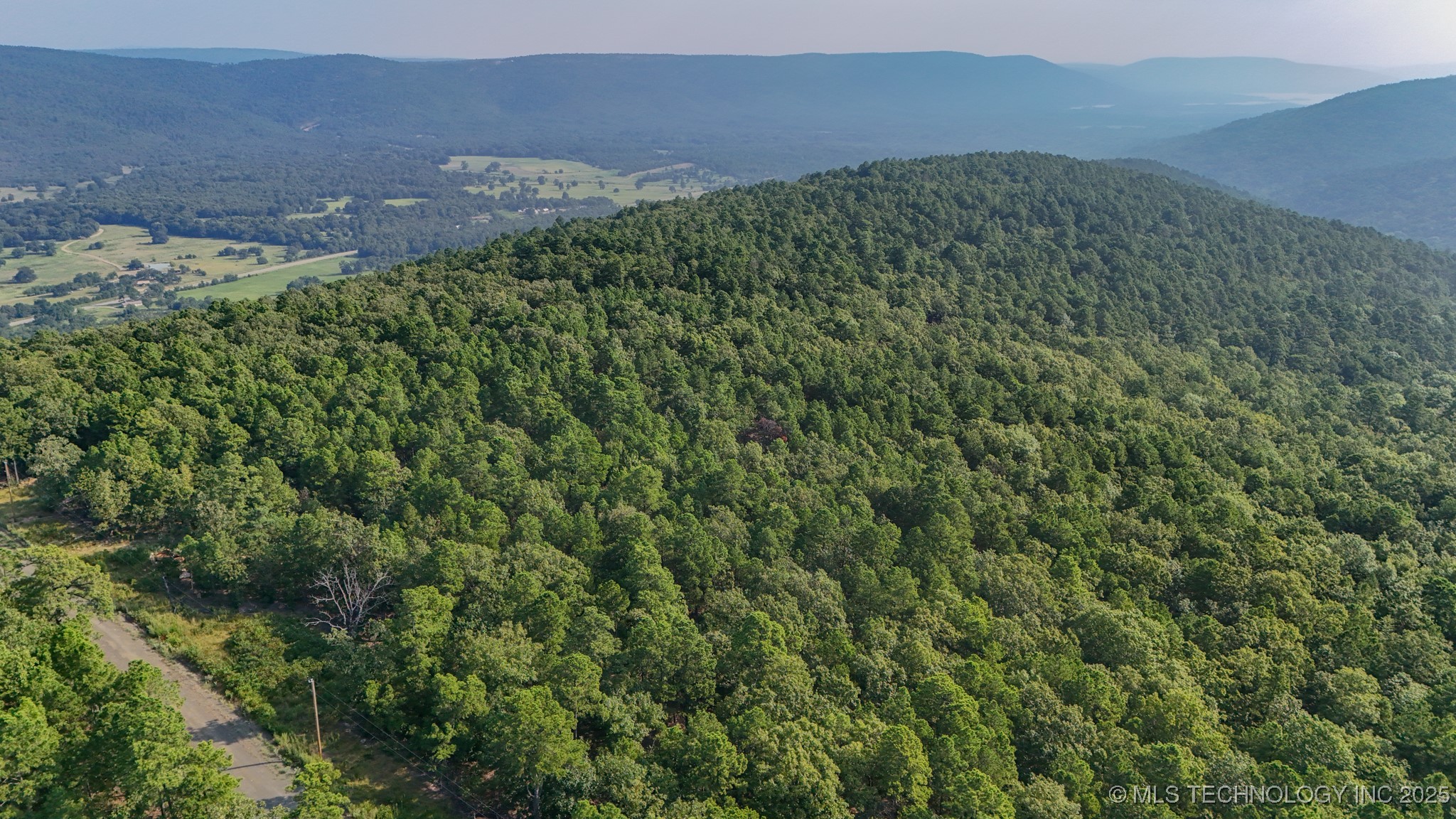 6 Moonshine Drive Property Photo 10