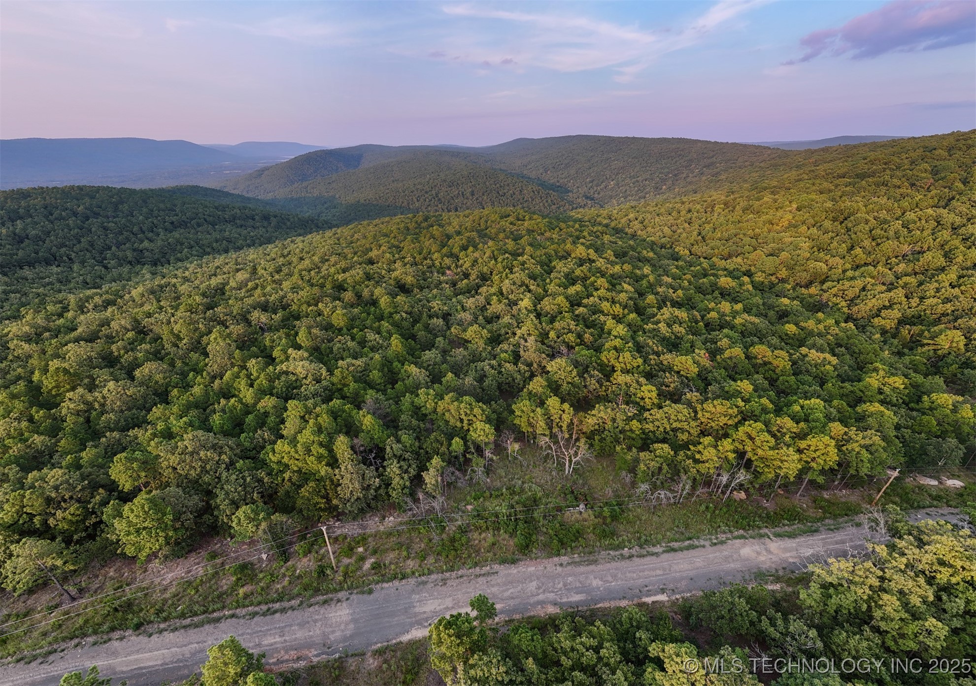 7 Moonshine Drive Property Photo 1