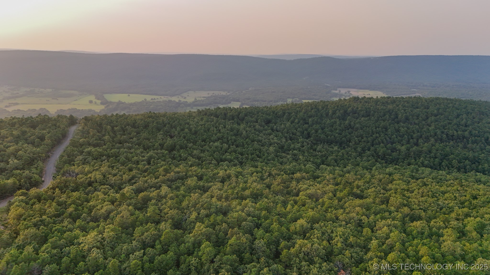 7 Moonshine Drive Property Photo 2