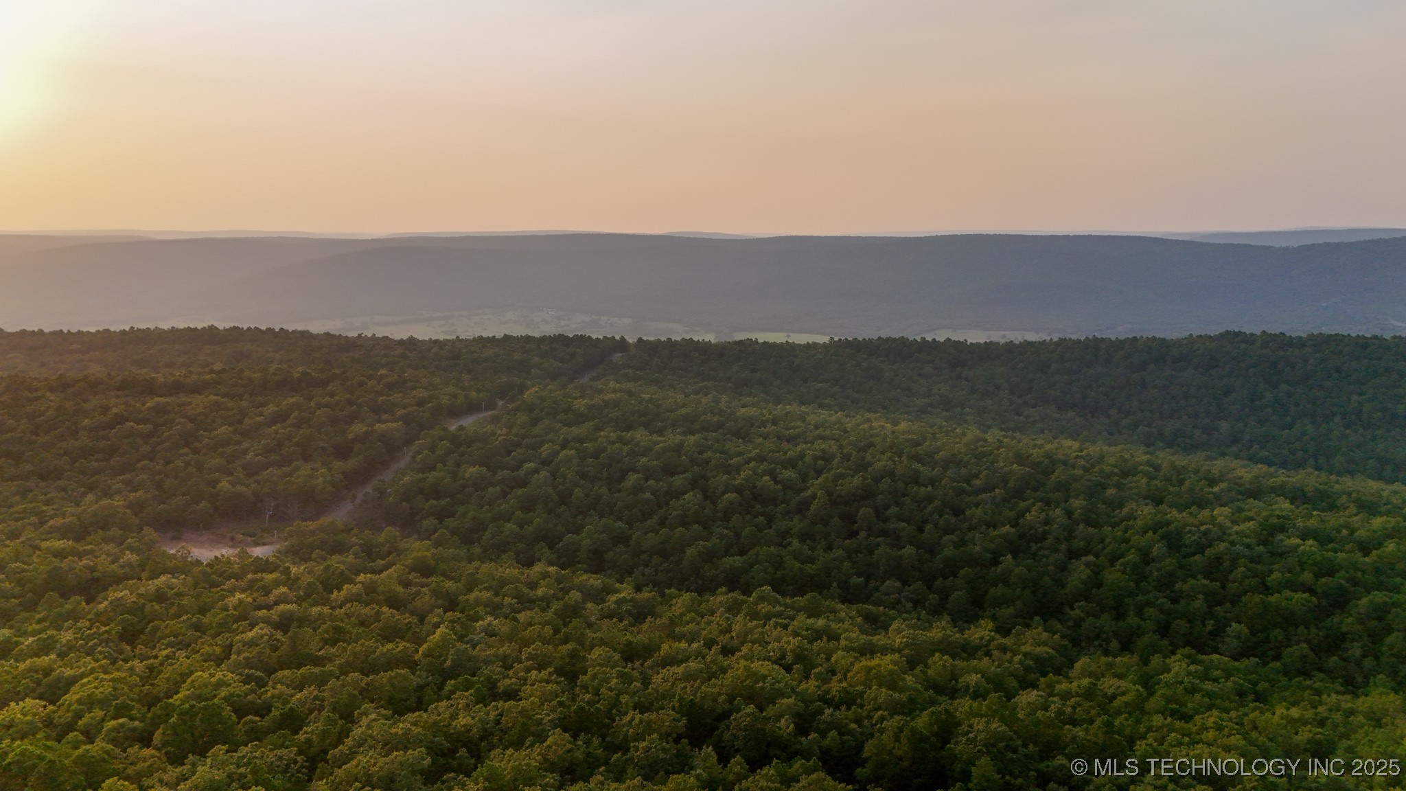 7 Moonshine Drive Property Photo 4