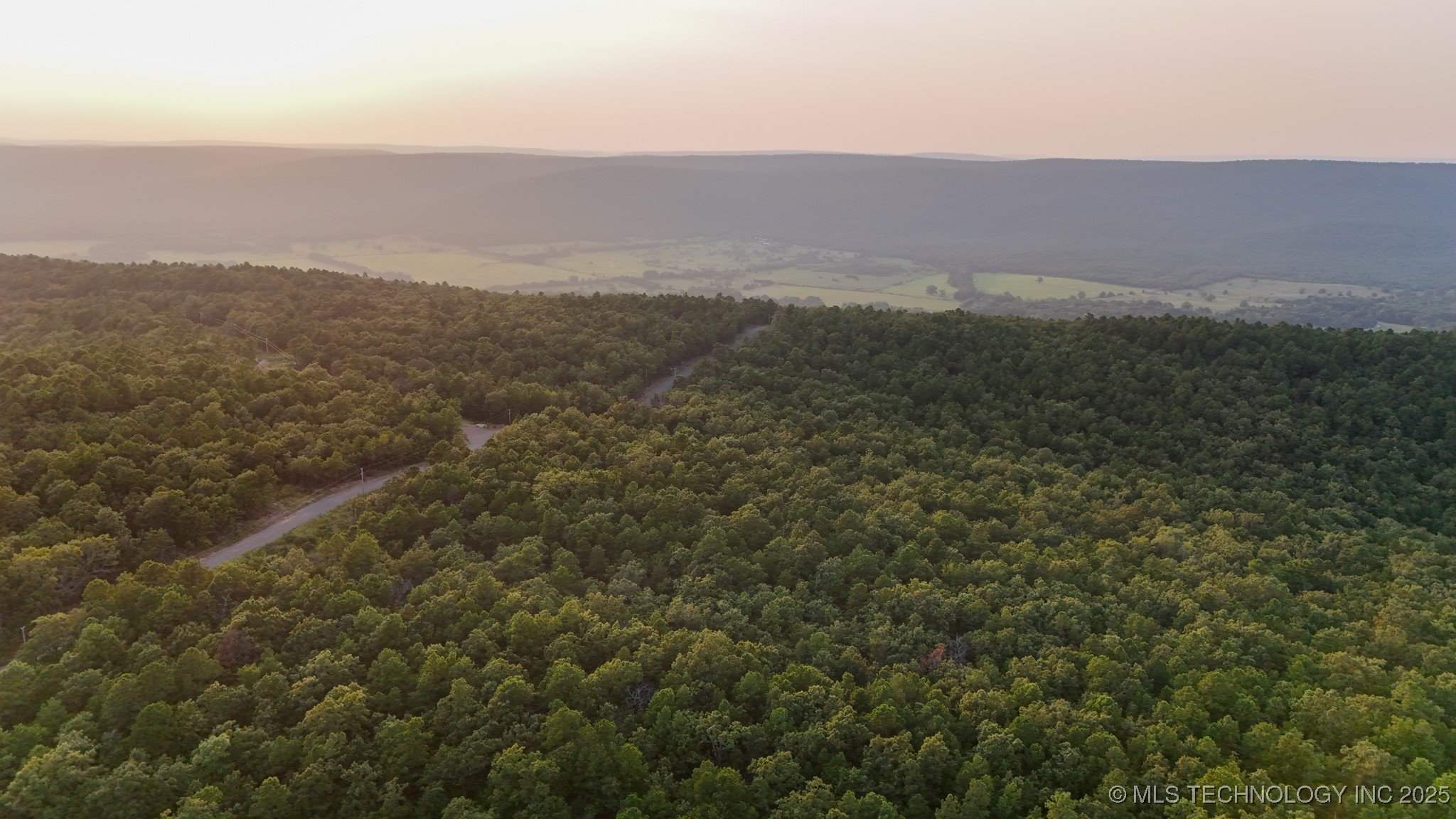 7 Moonshine Drive Property Photo 5