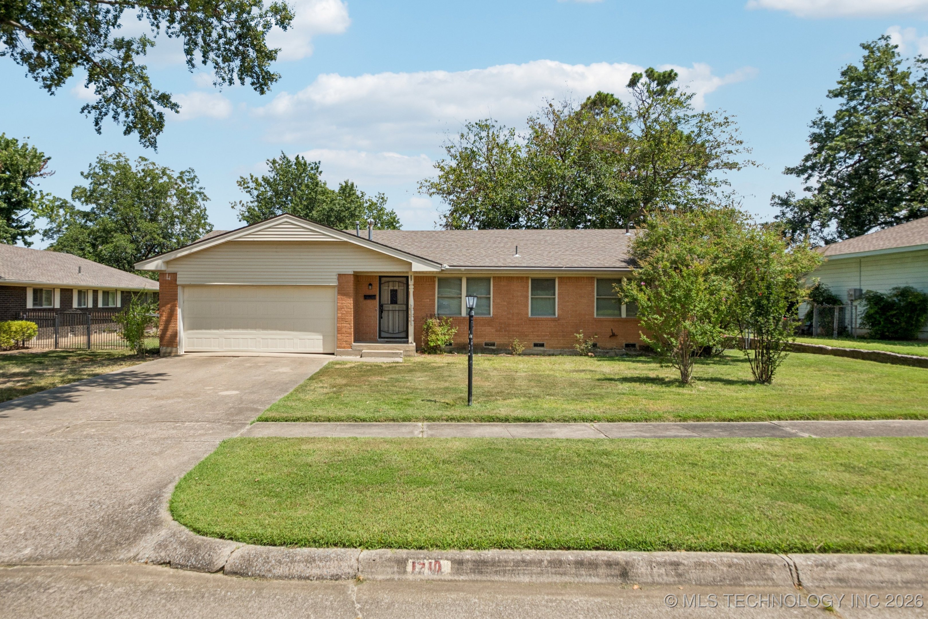 1710 Louise Drive Property Photo 27