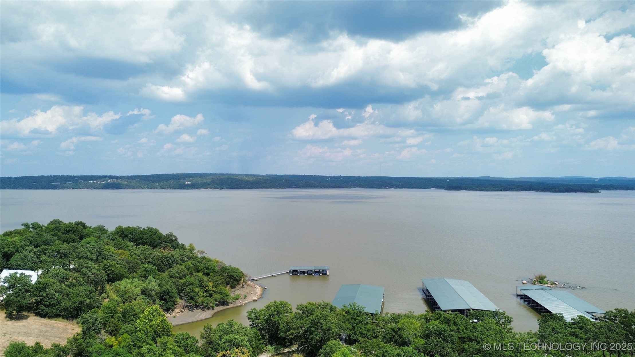 200 Stone Ridge Road Property Photo 6