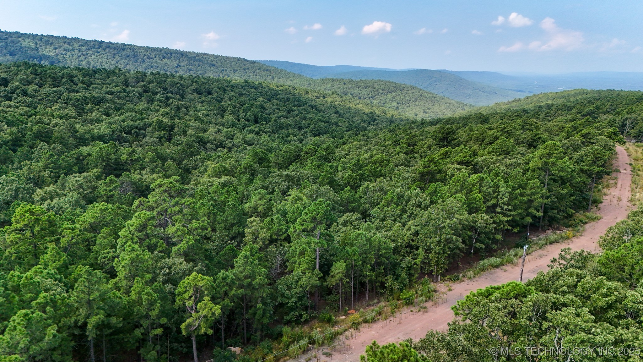 11 Moonshine Drive Property Photo 3