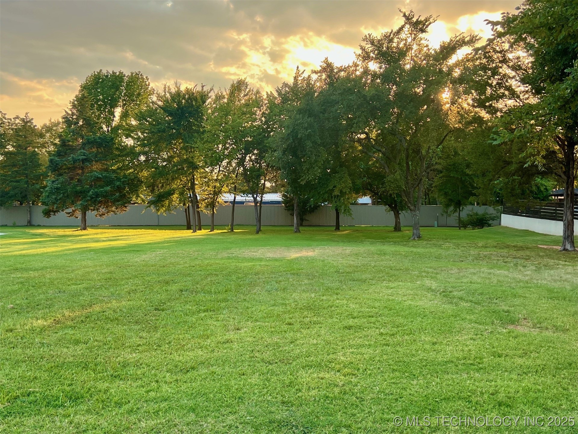 7581 Little Buck Property Photo 1