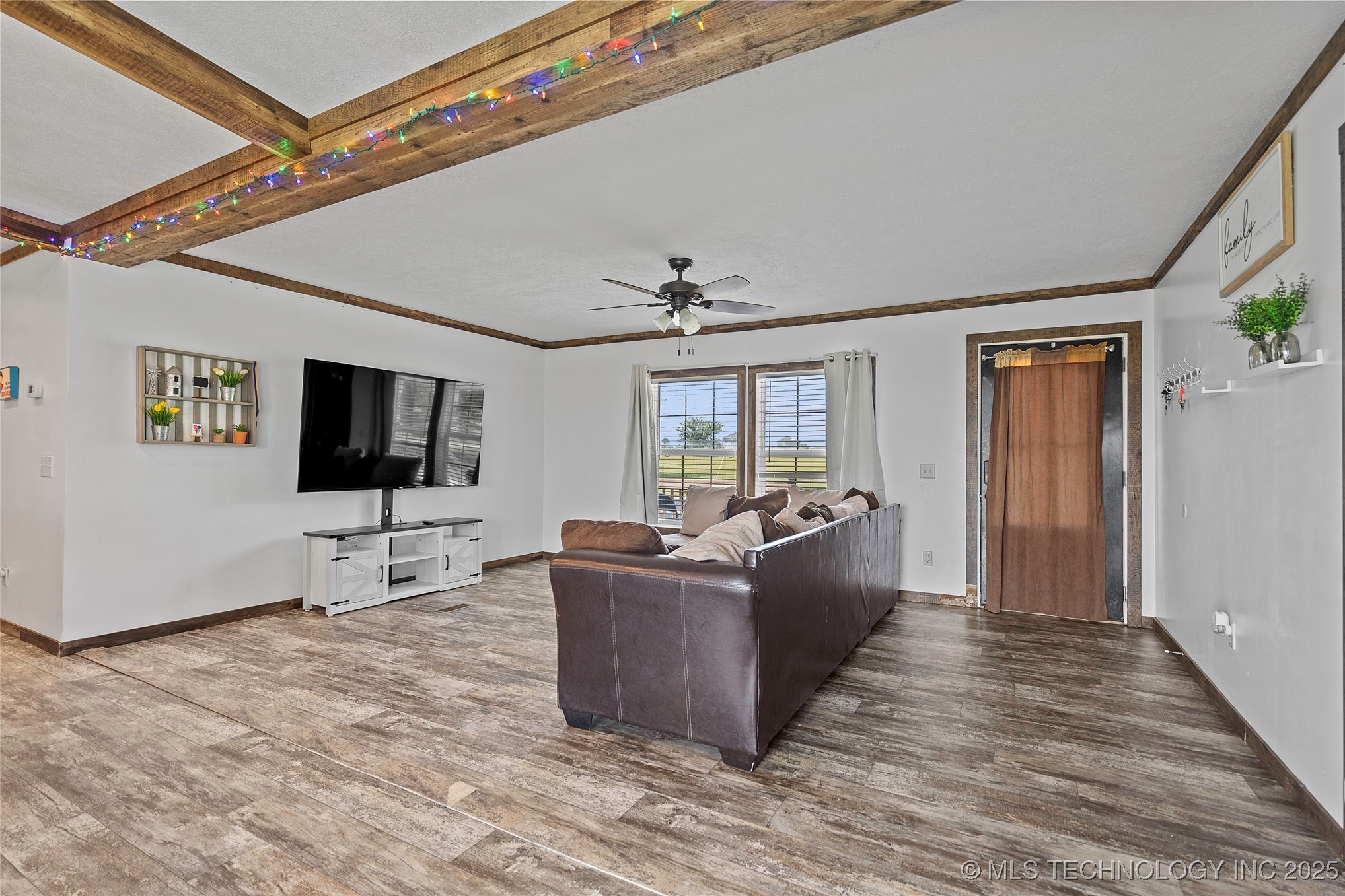 11887 Sandpiper Property Photo 4