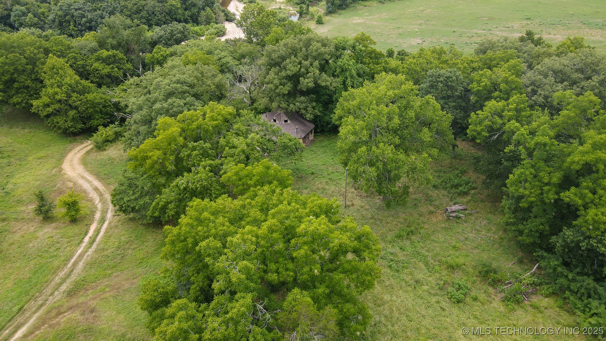 44418 S Country Road 608 Road Property Photo 35