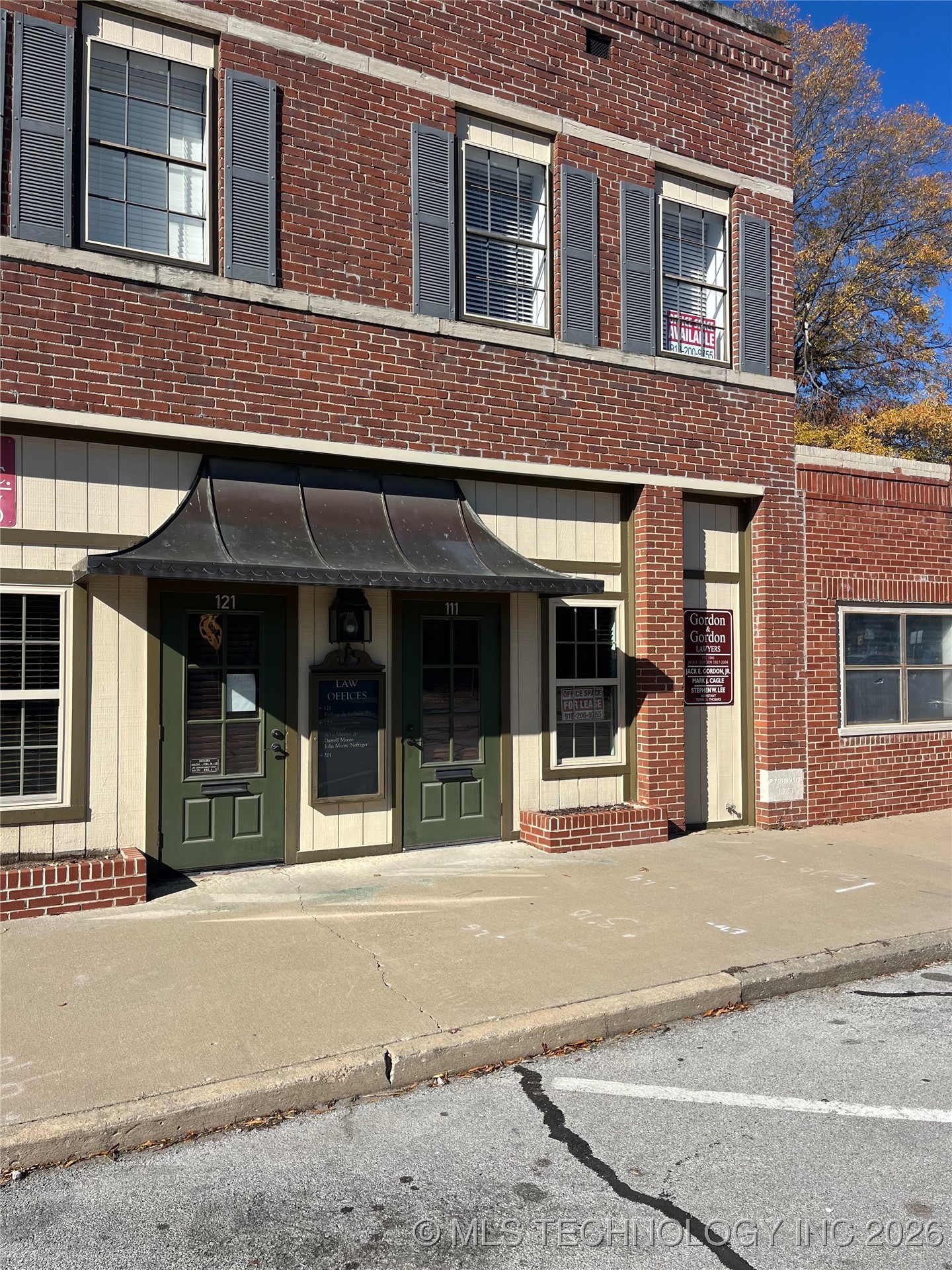 111 S Muskogee Avenue E Property Photo 1