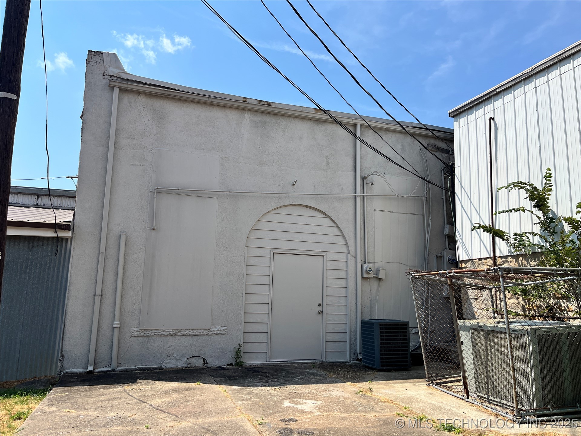 320 W Broadway Property Photo 19