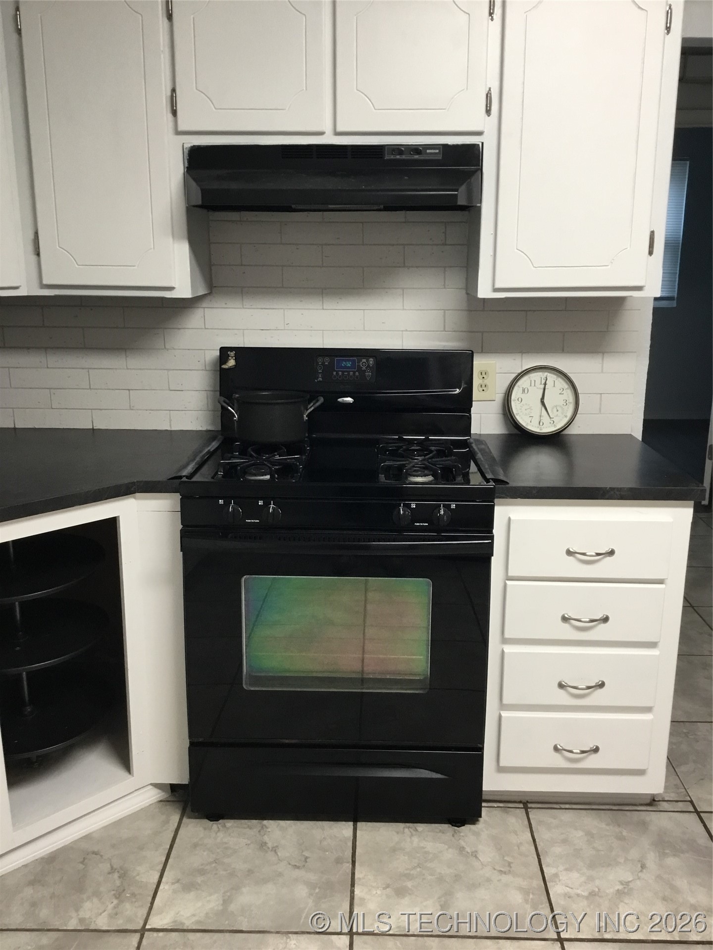 27 Rock Creek Drive Property Photo 11