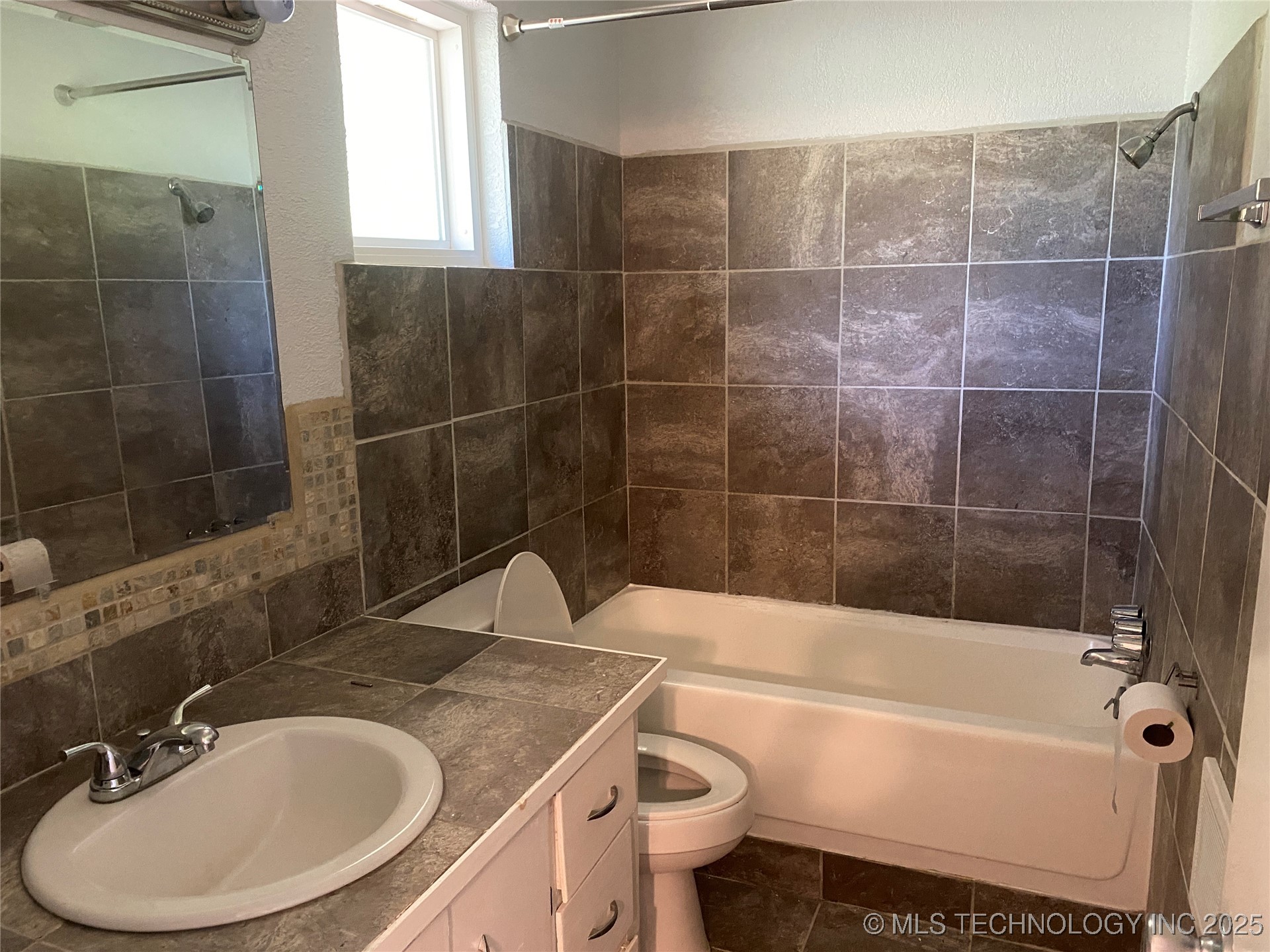 27 Rock Creek Drive Property Photo 24