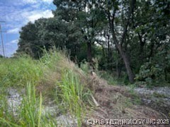 Lakeside Drive Property Photo 2