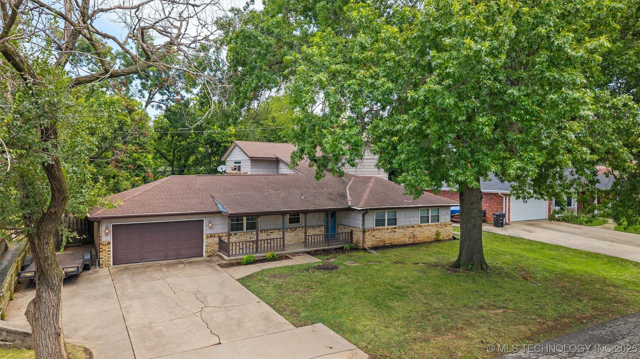 3608 Velma Drive Property Photo 2