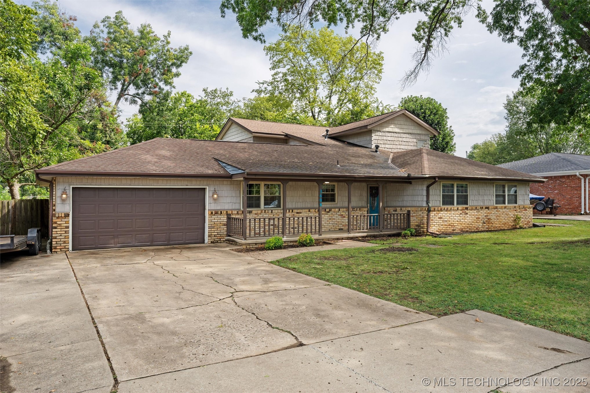 3608 Velma Drive Property Photo 3