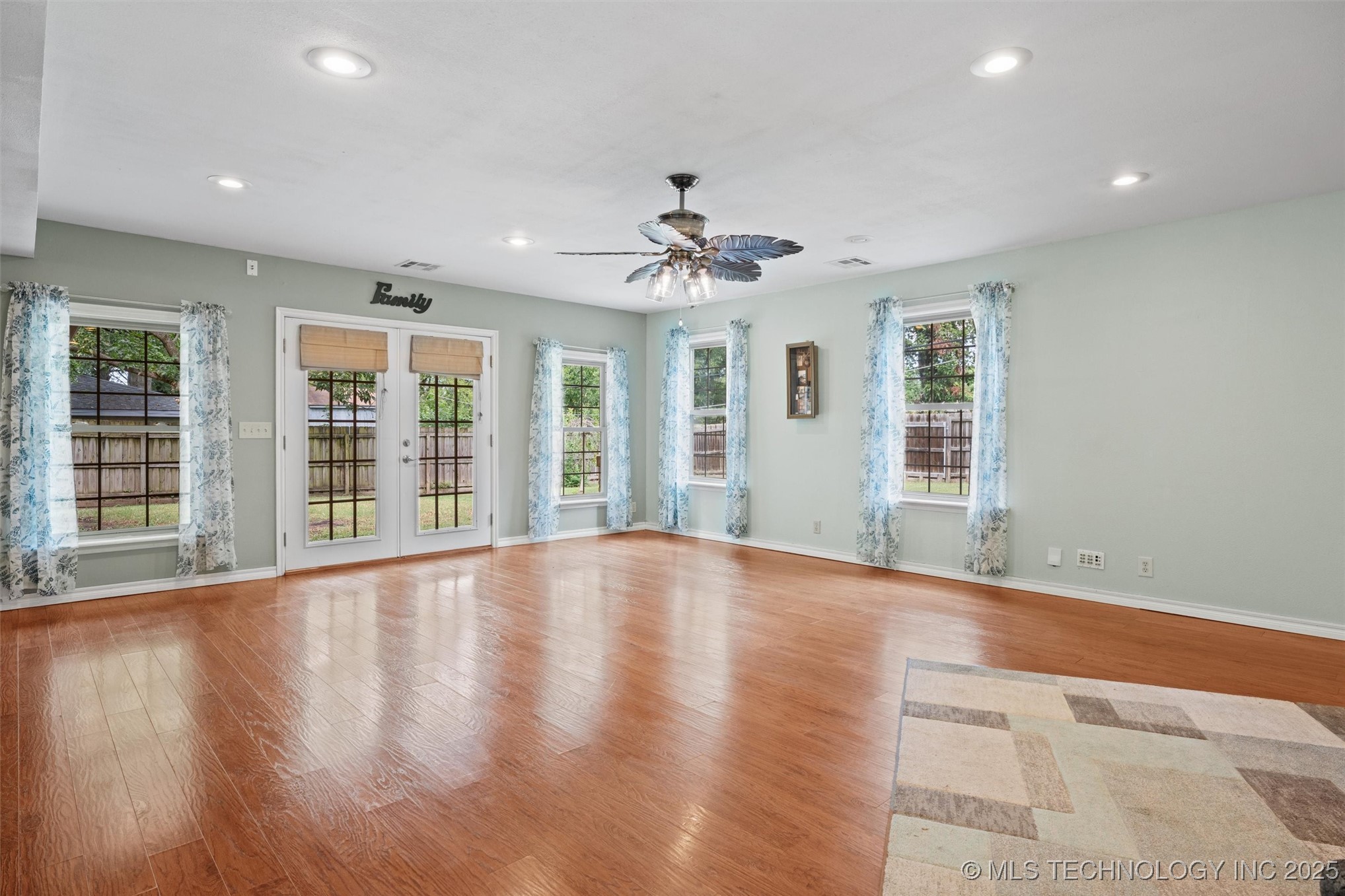 3608 Velma Drive Property Photo 15