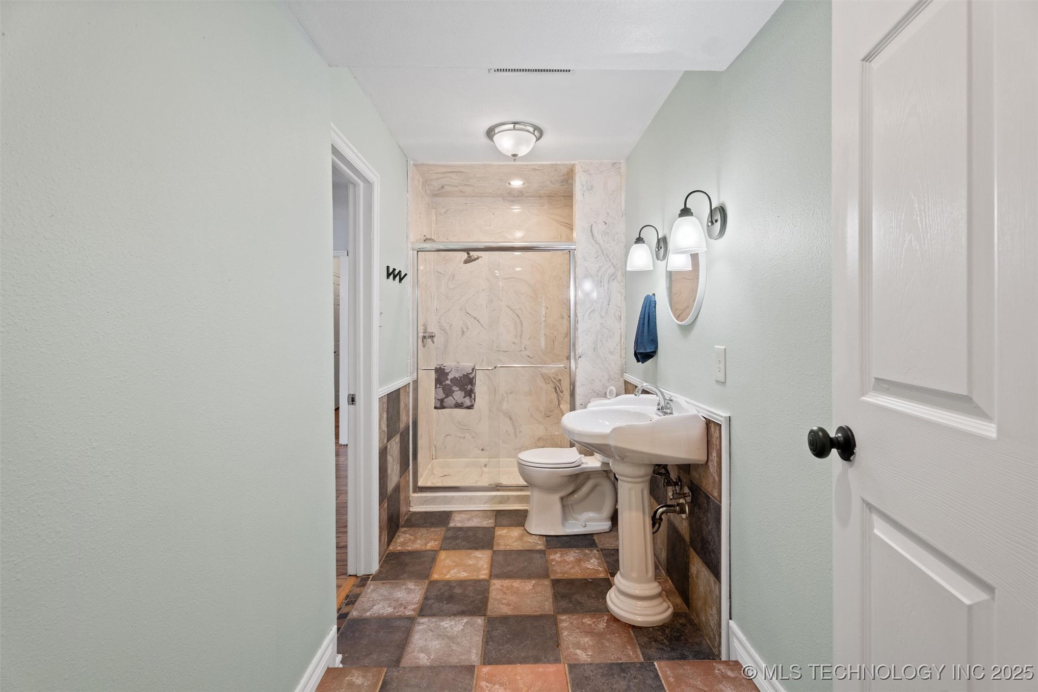 3608 Velma Drive Property Photo 17