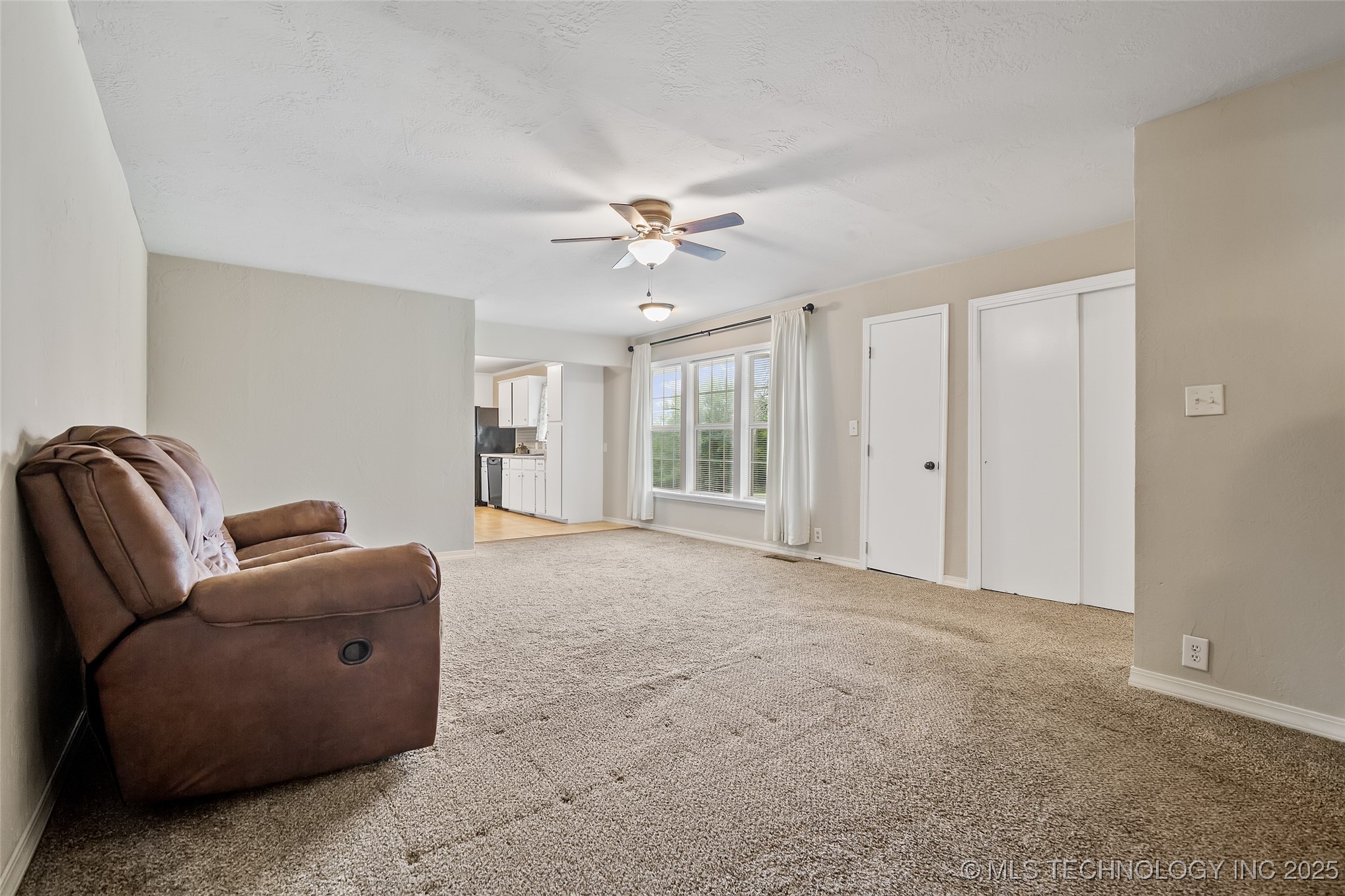 17995 S 4160 Road Property Photo 4