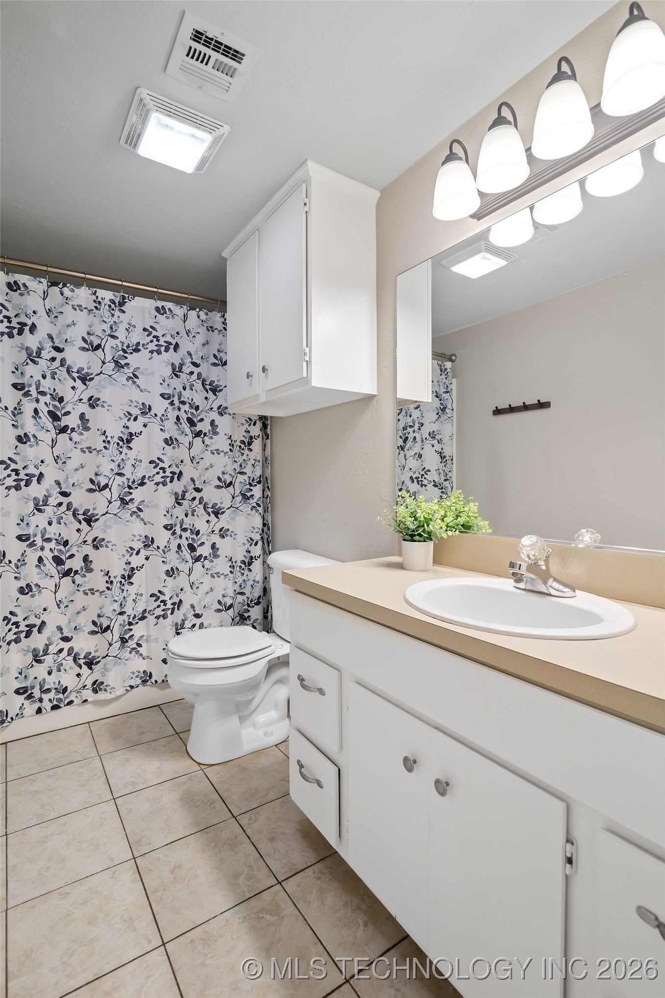 17995 S 4160 Road Property Photo 9