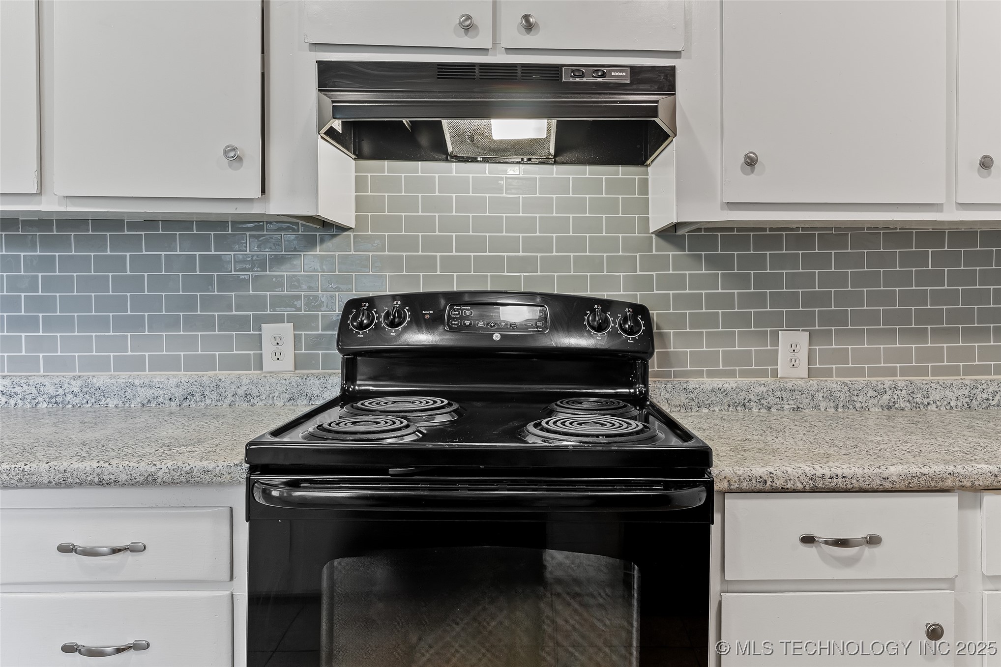 17995 S 4160 Road Property Photo 23