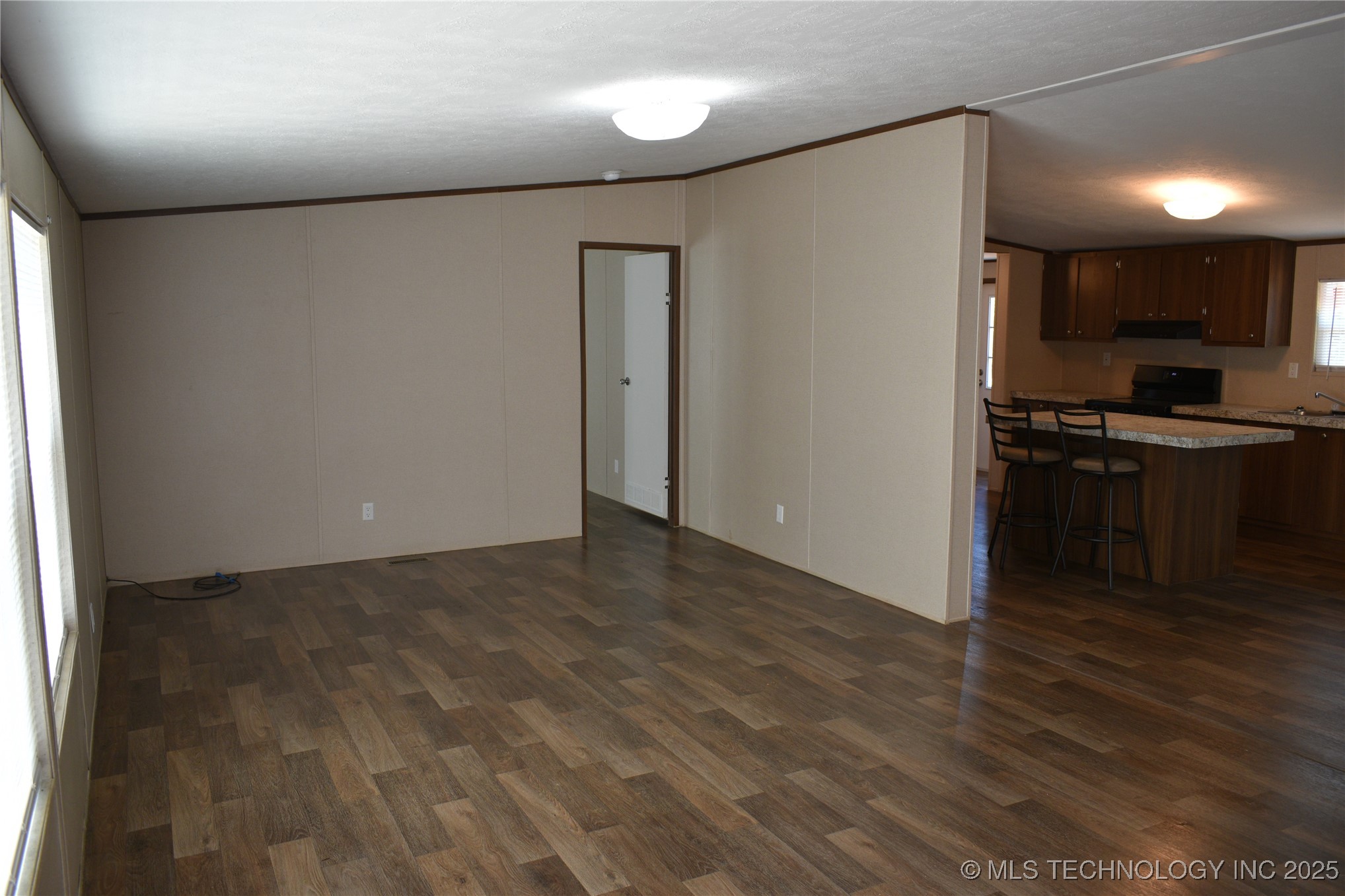 2855 Roy Roberts Property Photo 3