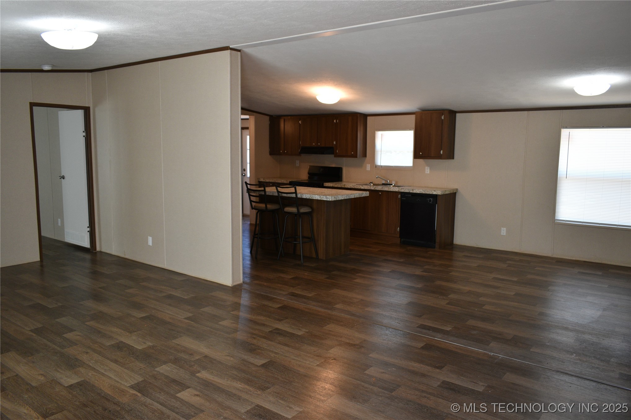 2855 Roy Roberts Property Photo 5