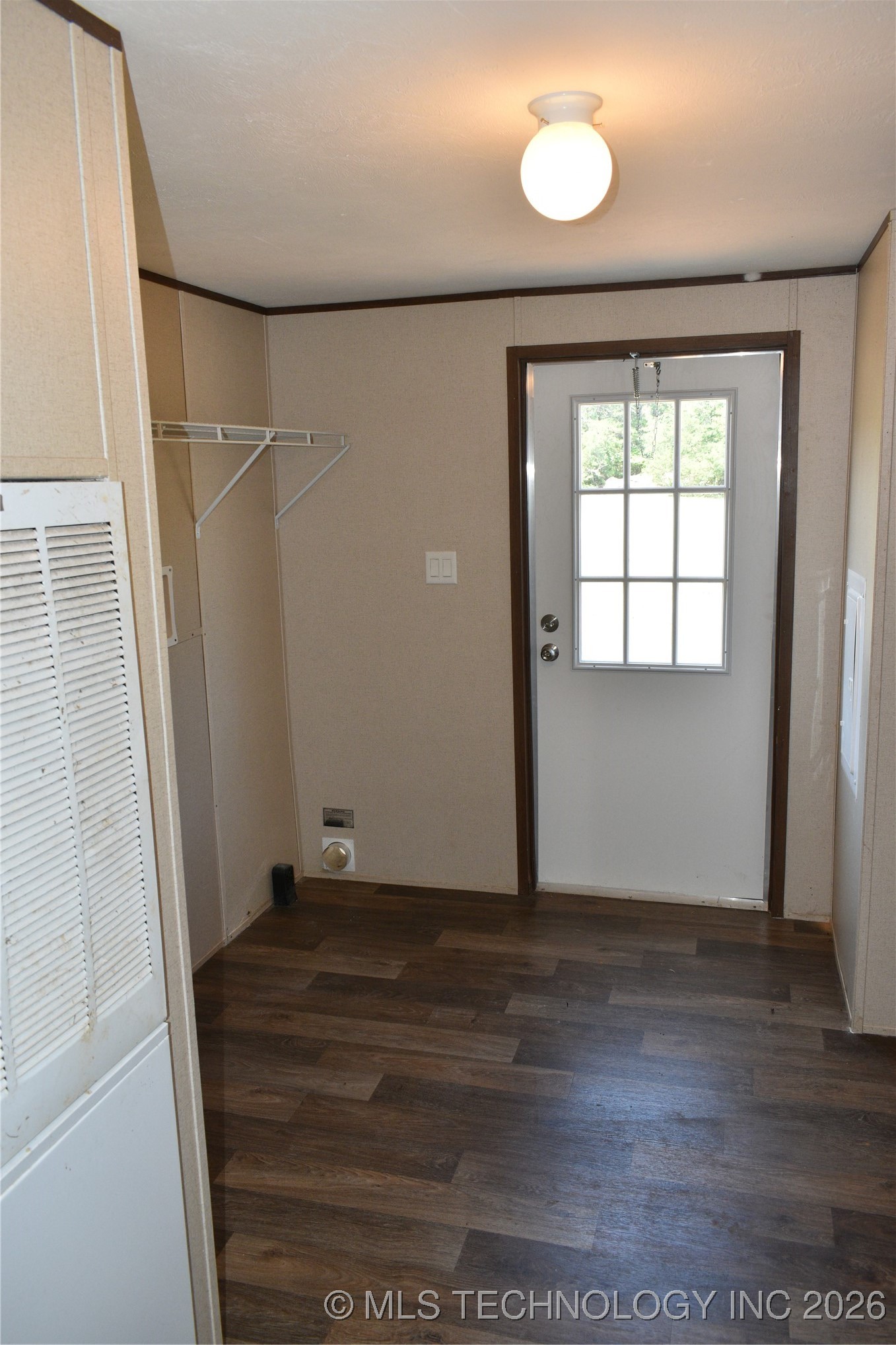 2855 Roy Roberts Property Photo 11