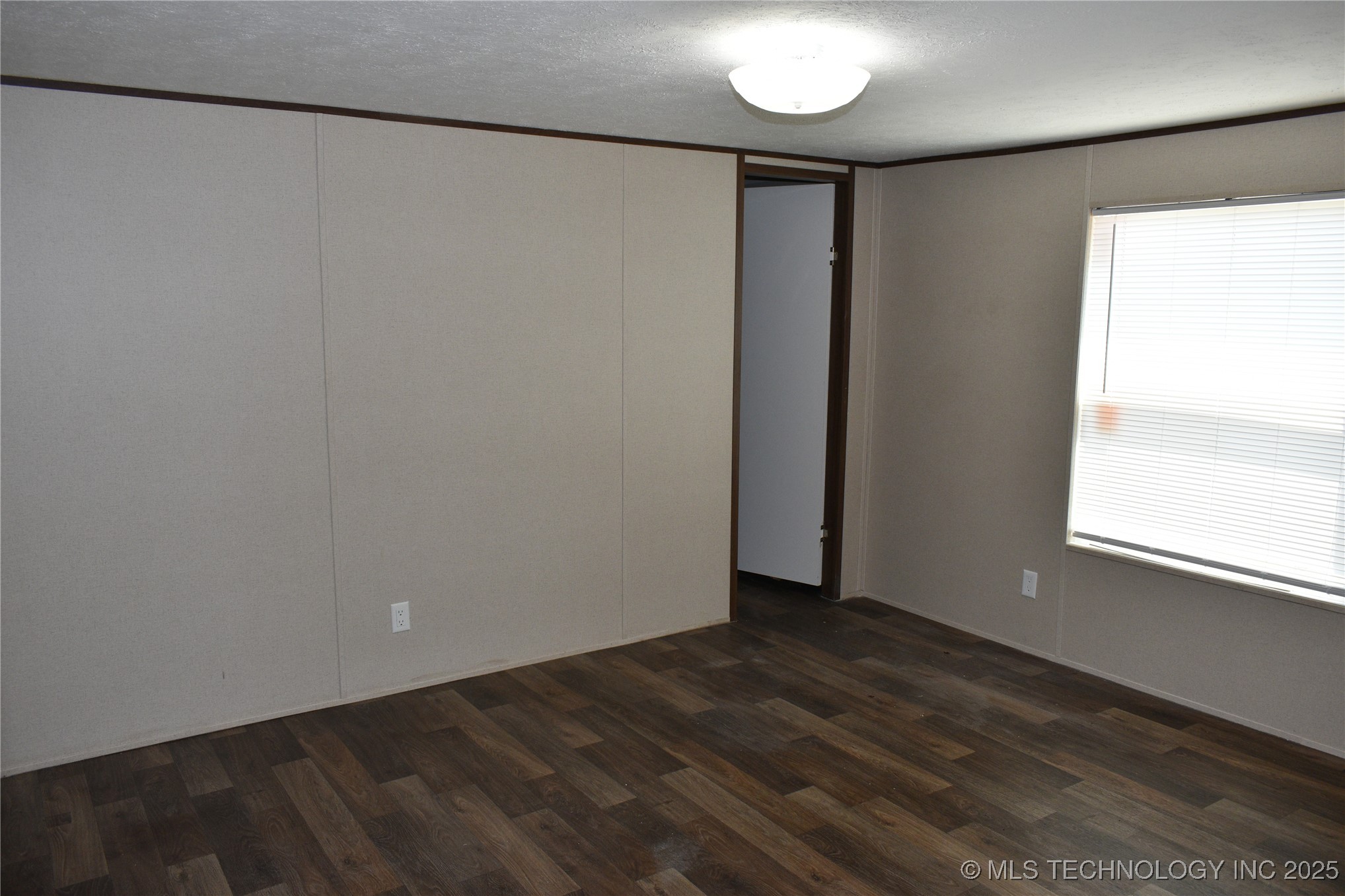 2855 Roy Roberts Property Photo 27