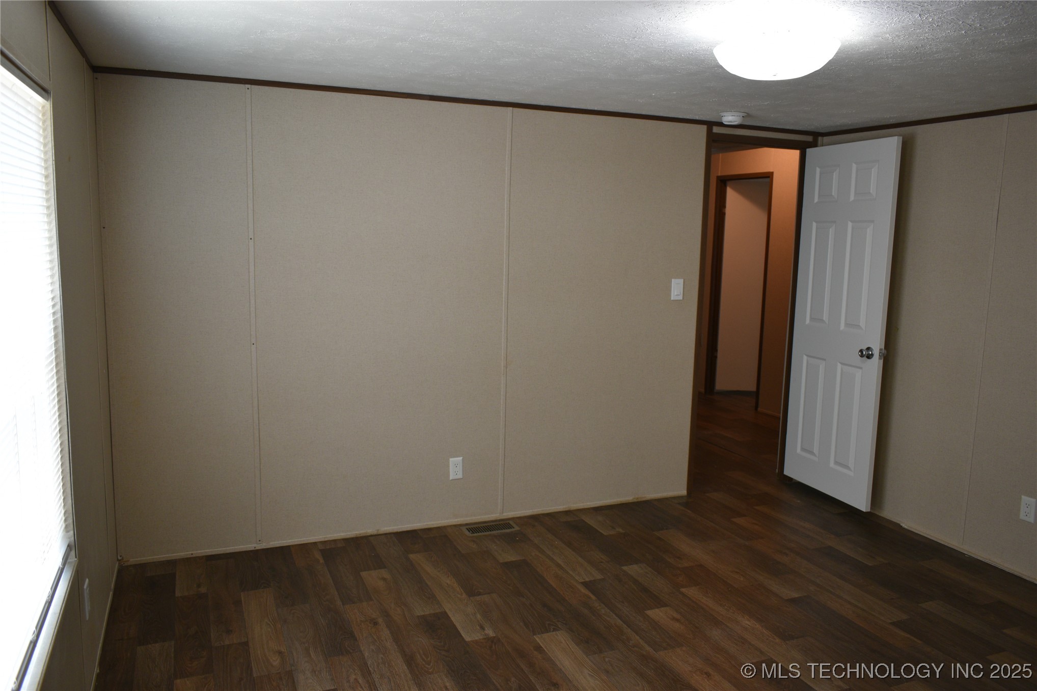 2855 Roy Roberts Property Photo 29