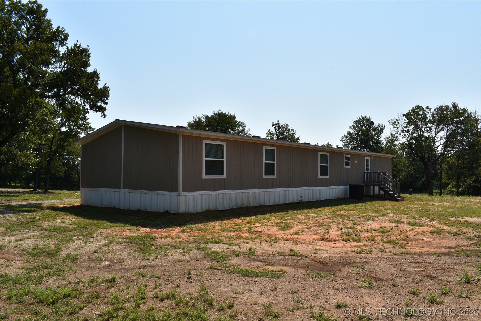 2855 Roy Roberts Property Photo 34