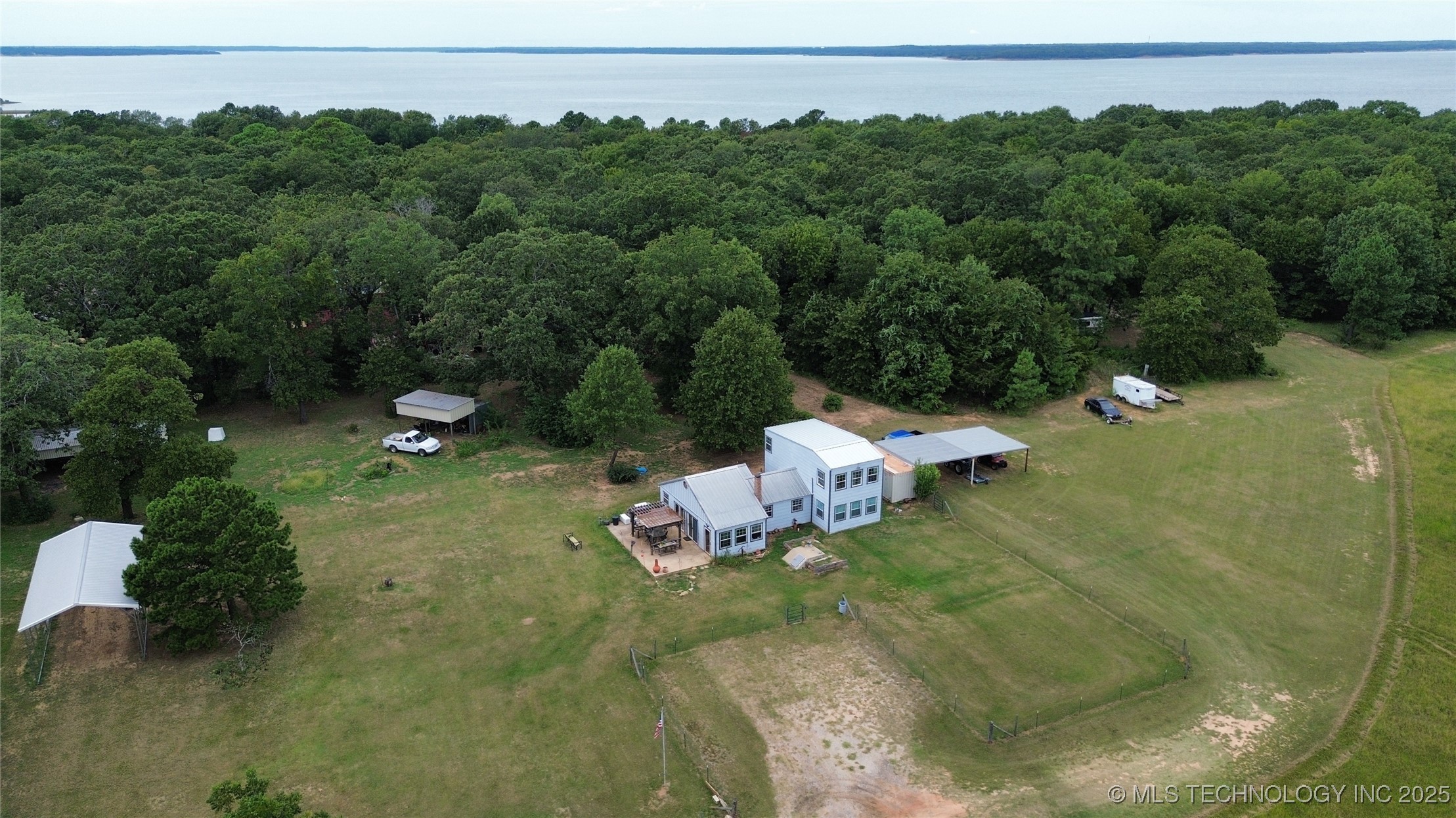 355 Joy Lane Property Photo 1